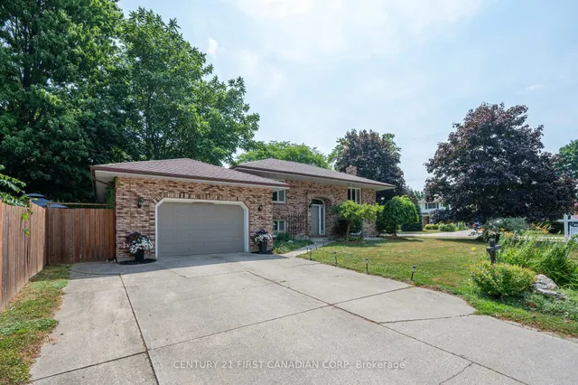11 Water St, Lambton Shores 2