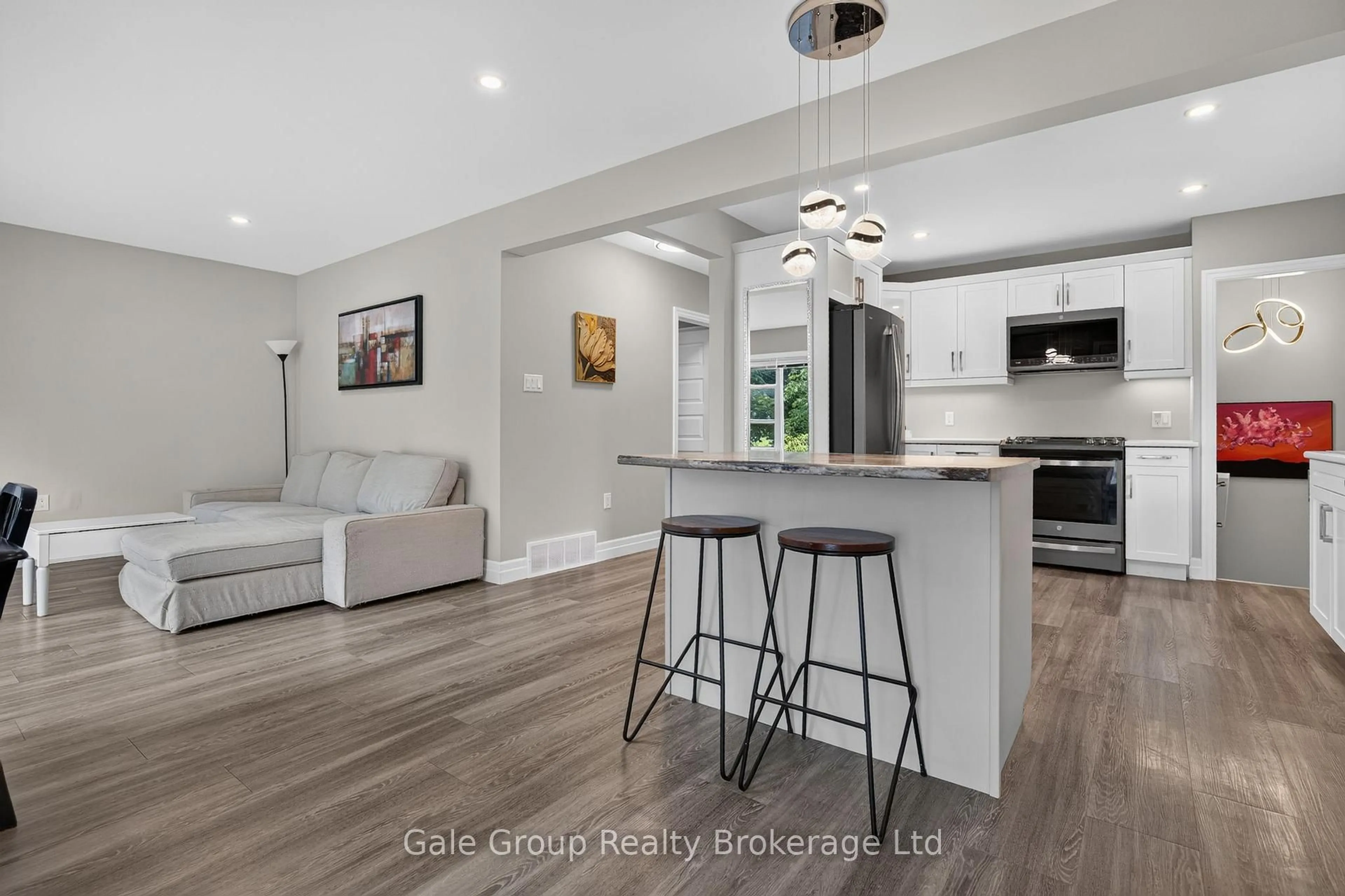 Open concept kitchen, unknown for 312 Leinster St, Woodstock Ontario N4S 7E7