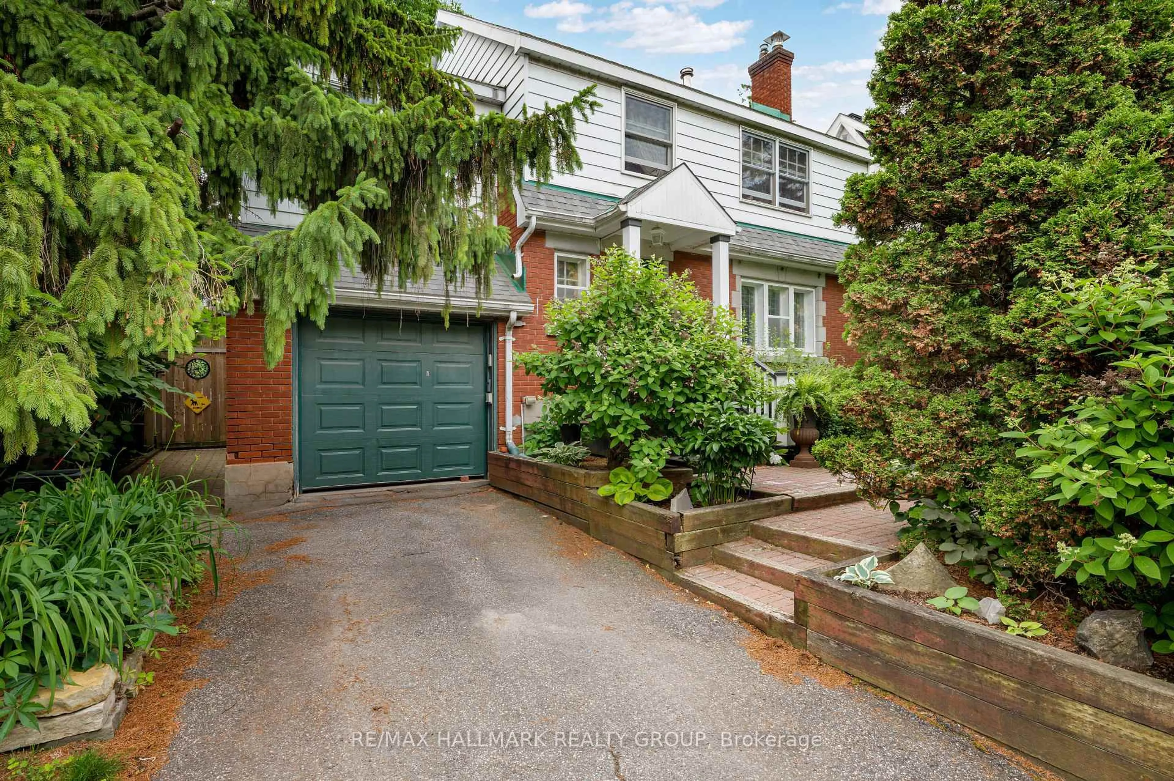 Home with brick exterior material, street for 8 Ruskin St, Ottawa Ontario K1Y 4A6