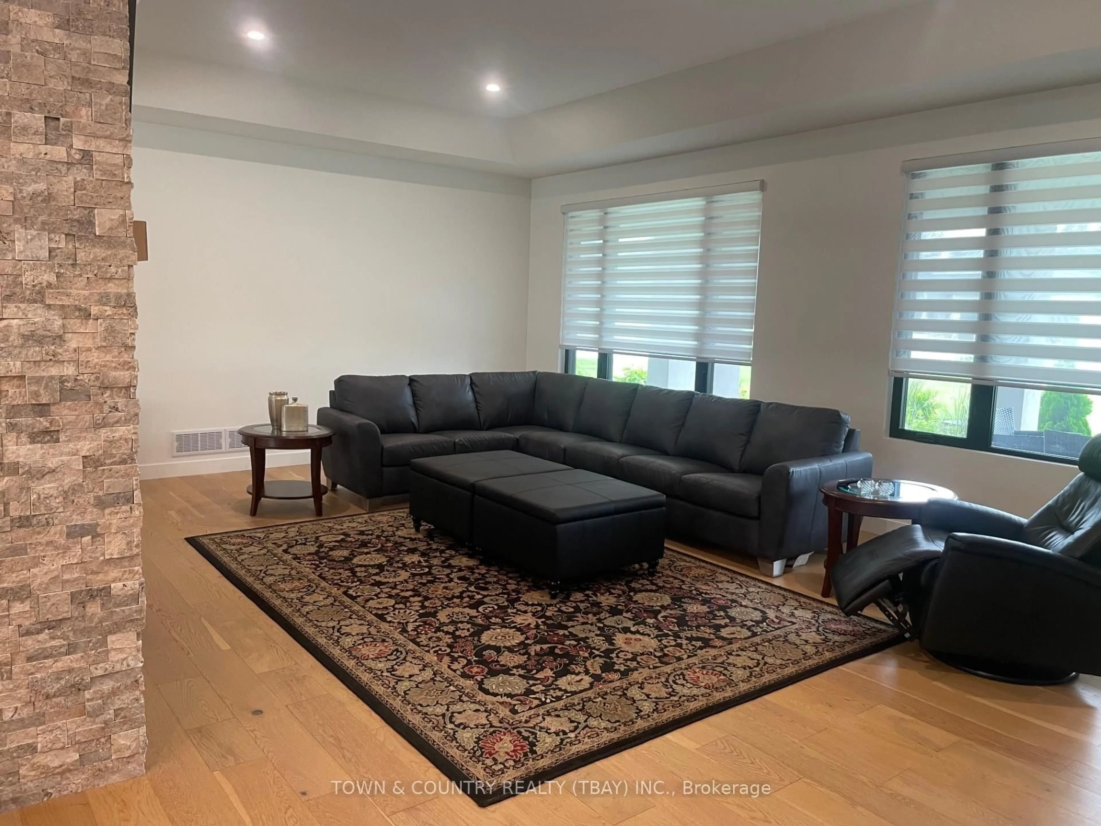 Living room with furniture, unknown for 2082 Magnolia Dr, Thunder Bay Ontario P7K 0J3