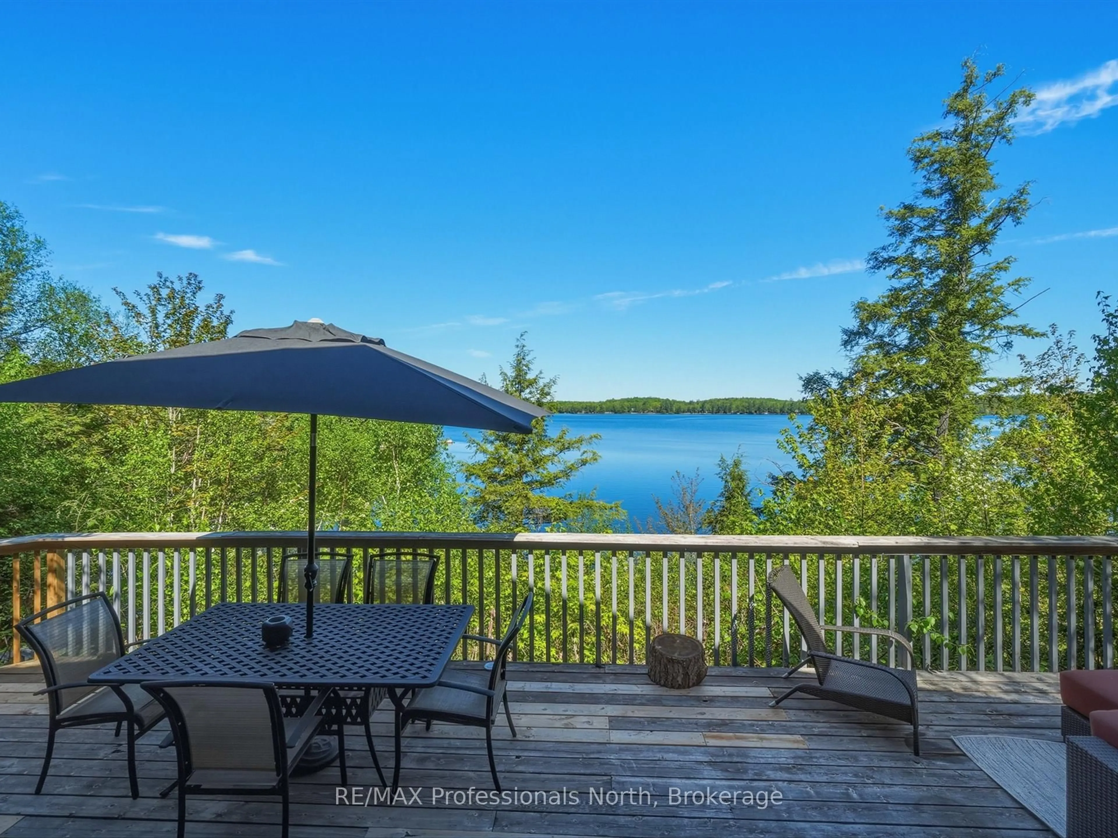 Patio, water/lake/river/ocean view for 20 Macbeth Island, Bracebridge Ontario P1L 1X3