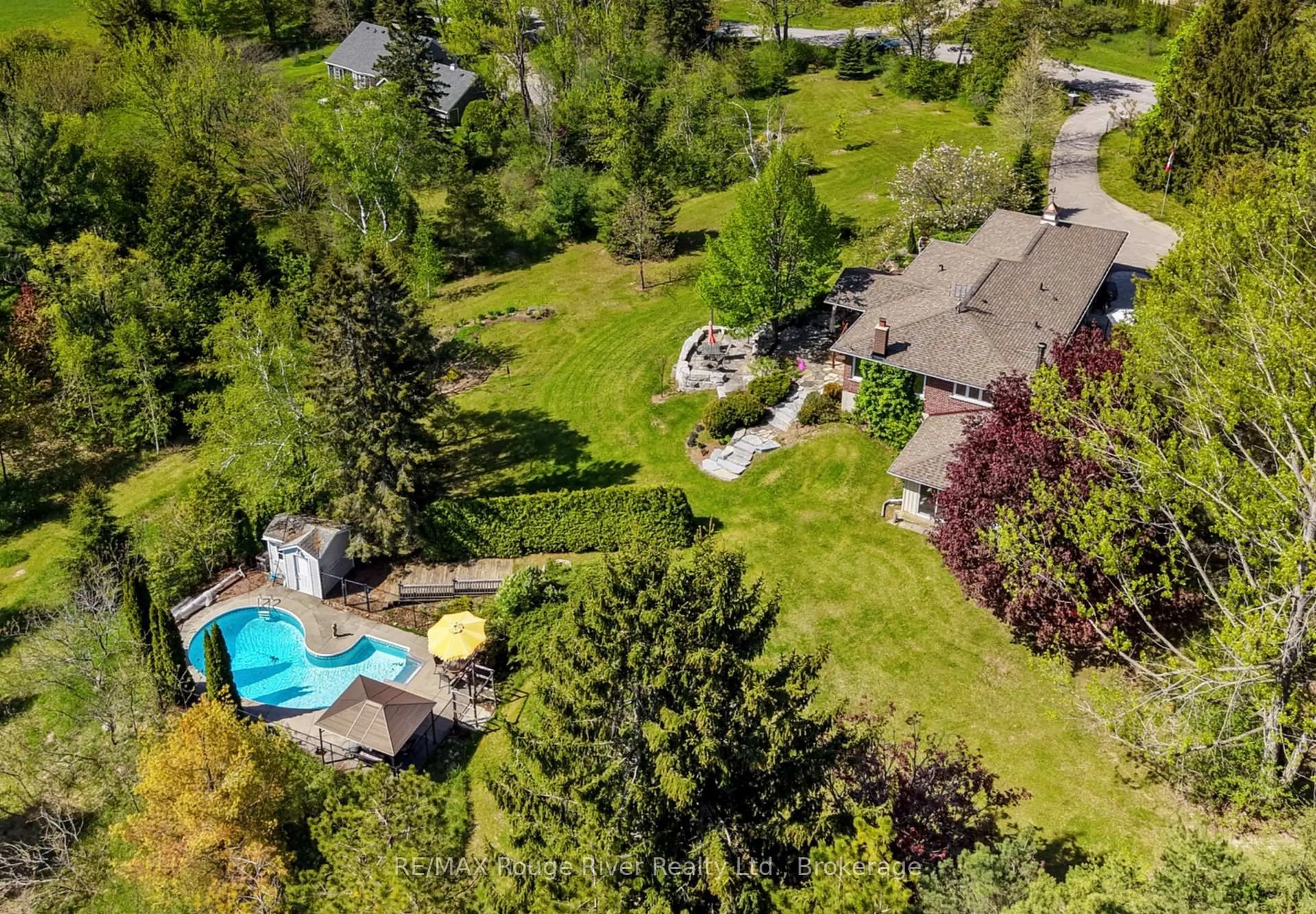 A pic from outside/outdoor area/front of a property/back of a property/a pic from drone, water/lake/river/ocean view for 3625 Alnwick Hill Rd, Hamilton Township Ontario K0K 1C0