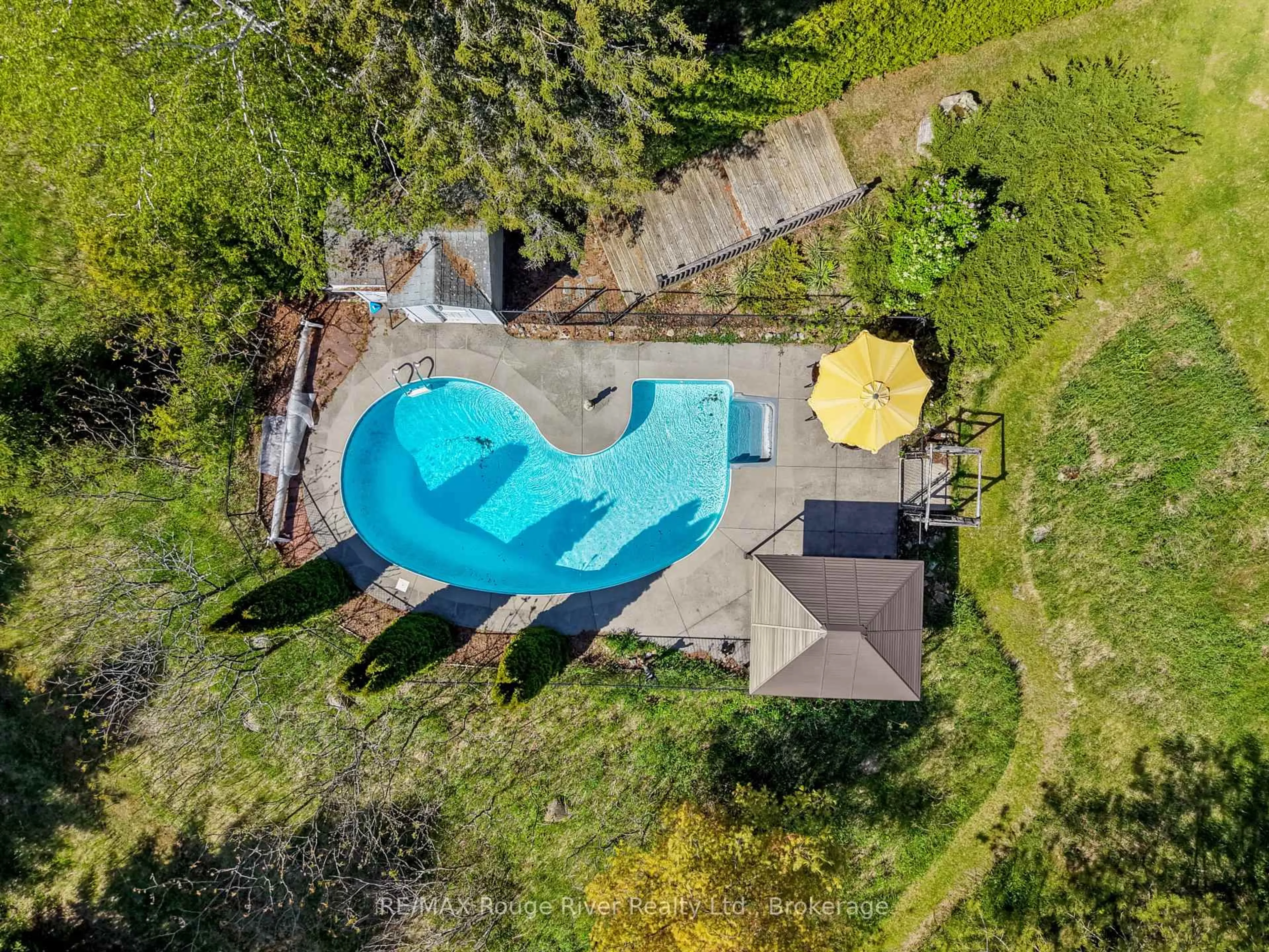 A pic from outside/outdoor area/front of a property/back of a property/a pic from drone, water/lake/river/ocean view for 3625 Alnwick Hill Rd, Hamilton Township Ontario K0K 1C0