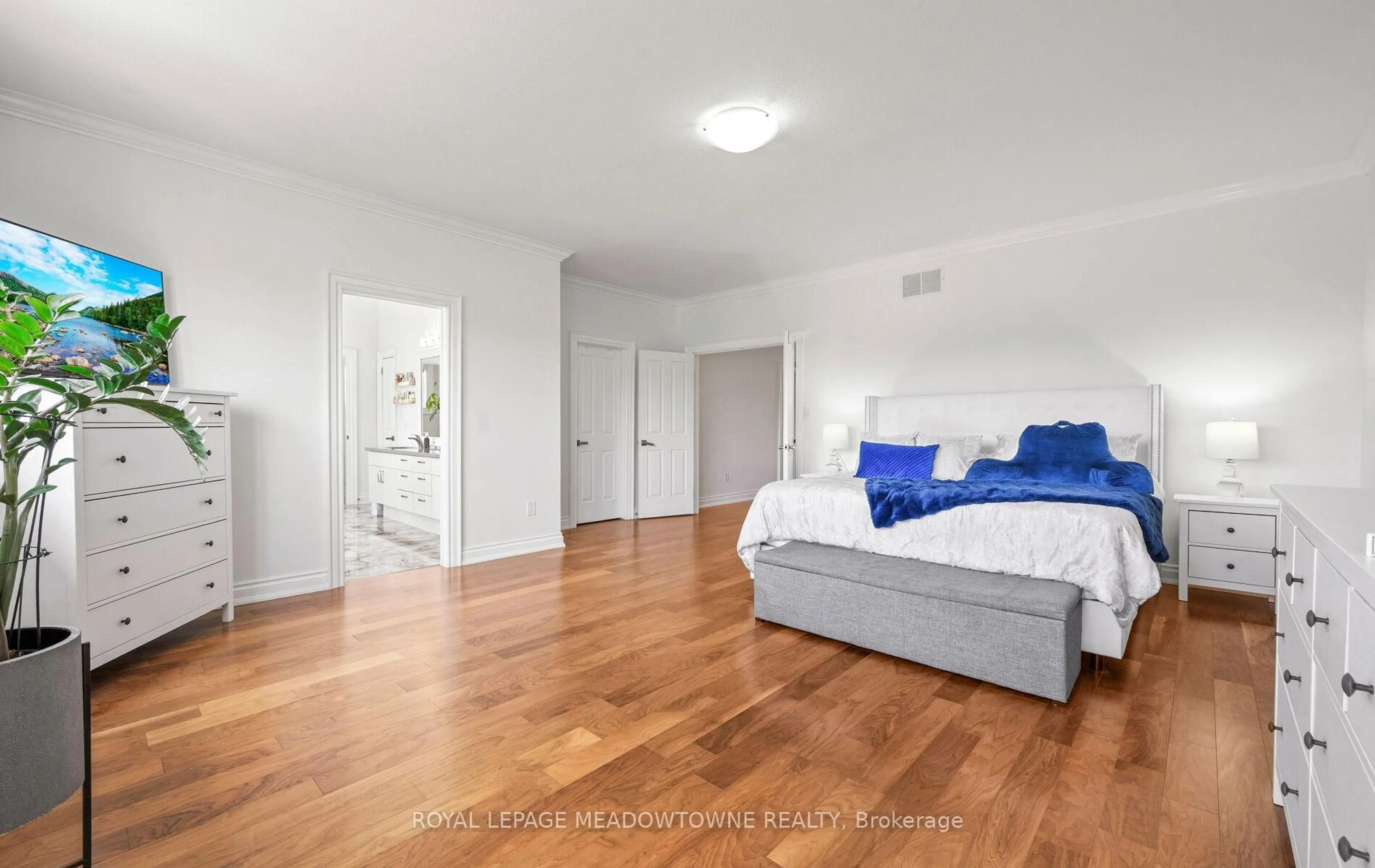 A pic of a room for 4 Playfair Crt, Hamilton Ontario L9K 1R6