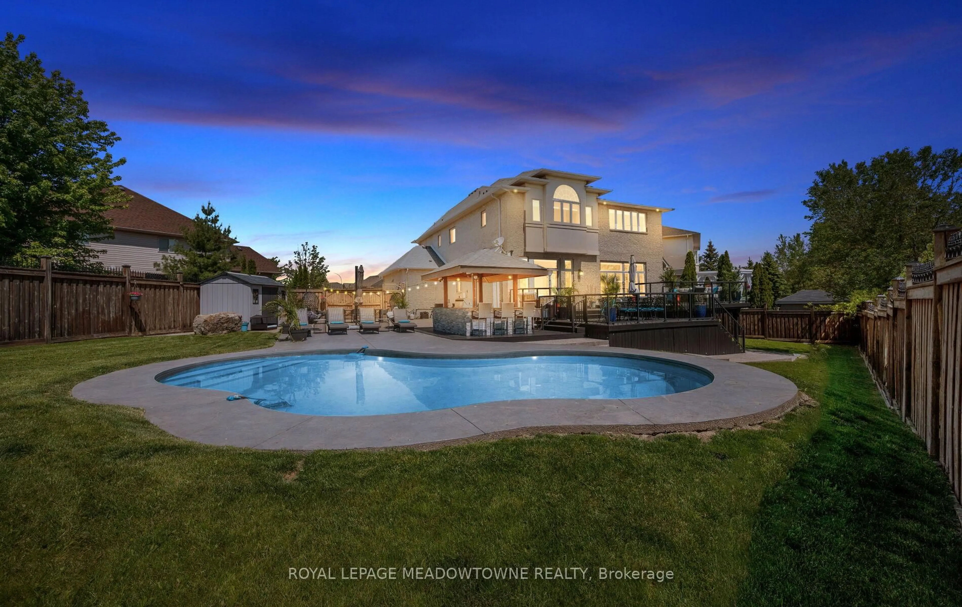 Pool for 4 Playfair Crt, Hamilton Ontario L9K 1R6