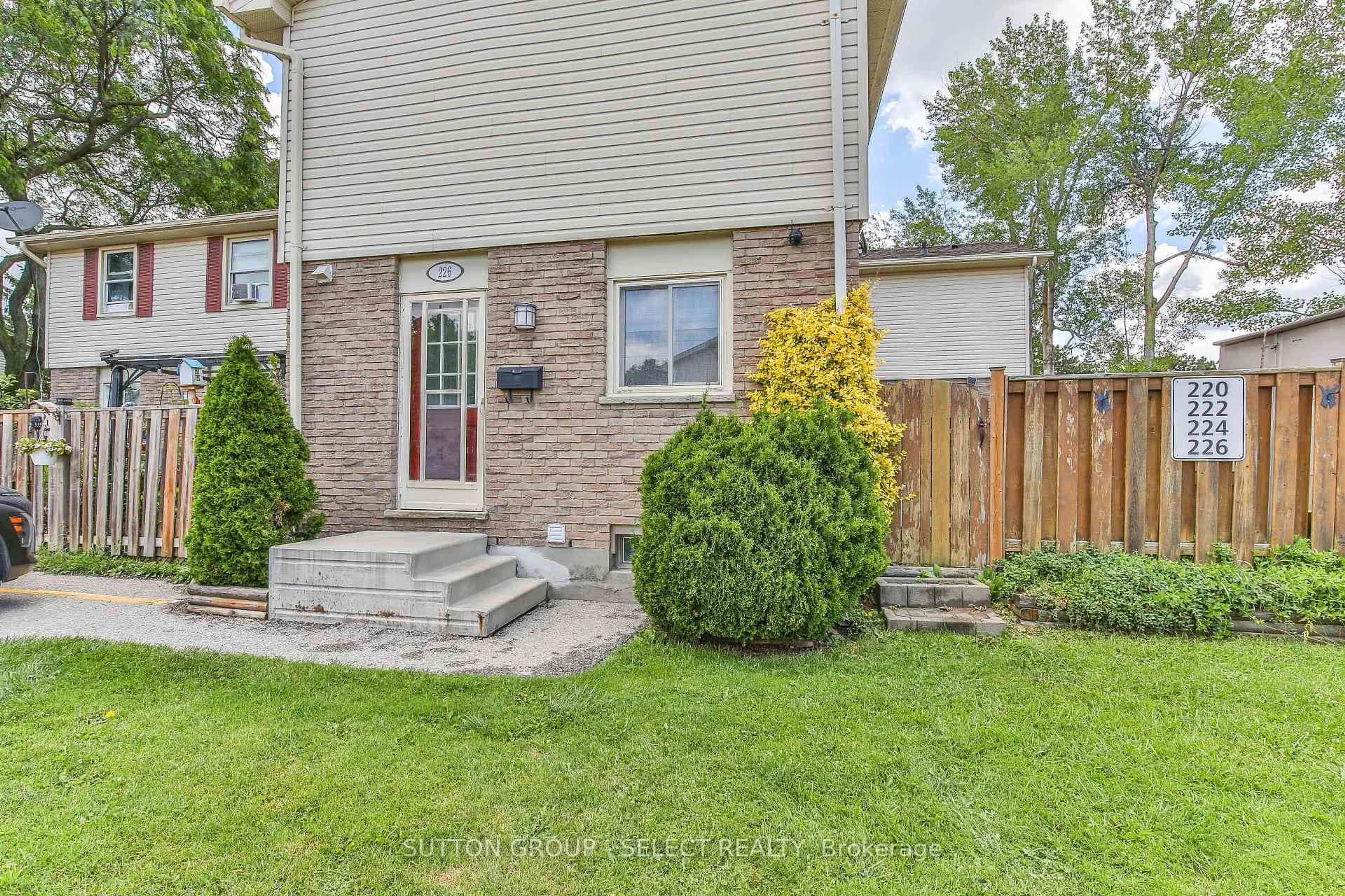 Unknown for 230 Clarke Rd #226, London East Ontario N5W 5P8