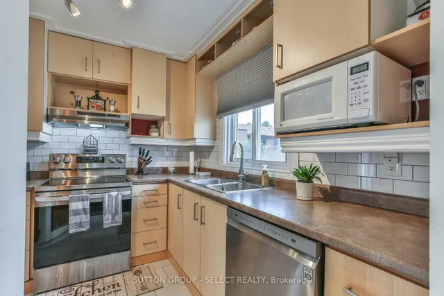 230 Clarke Rd #226, London East 5