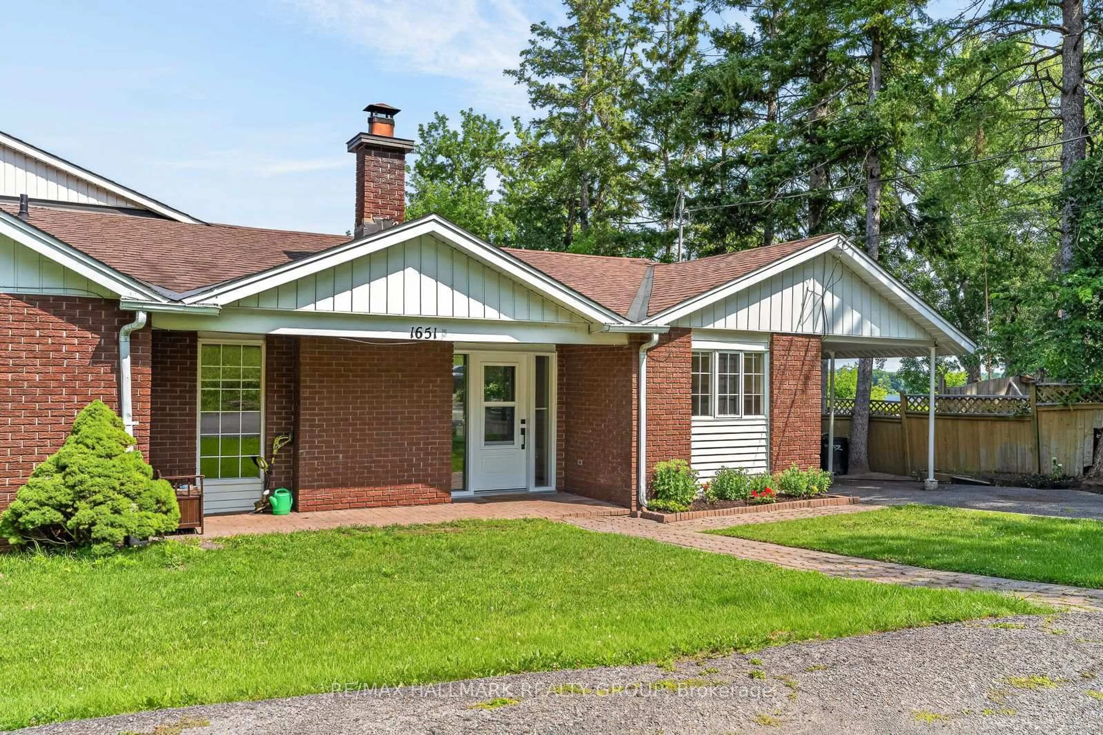 Home with brick exterior material, street for 1651 REGIONAL RD 174 Highway, Ottawa Ontario K4C 1H5