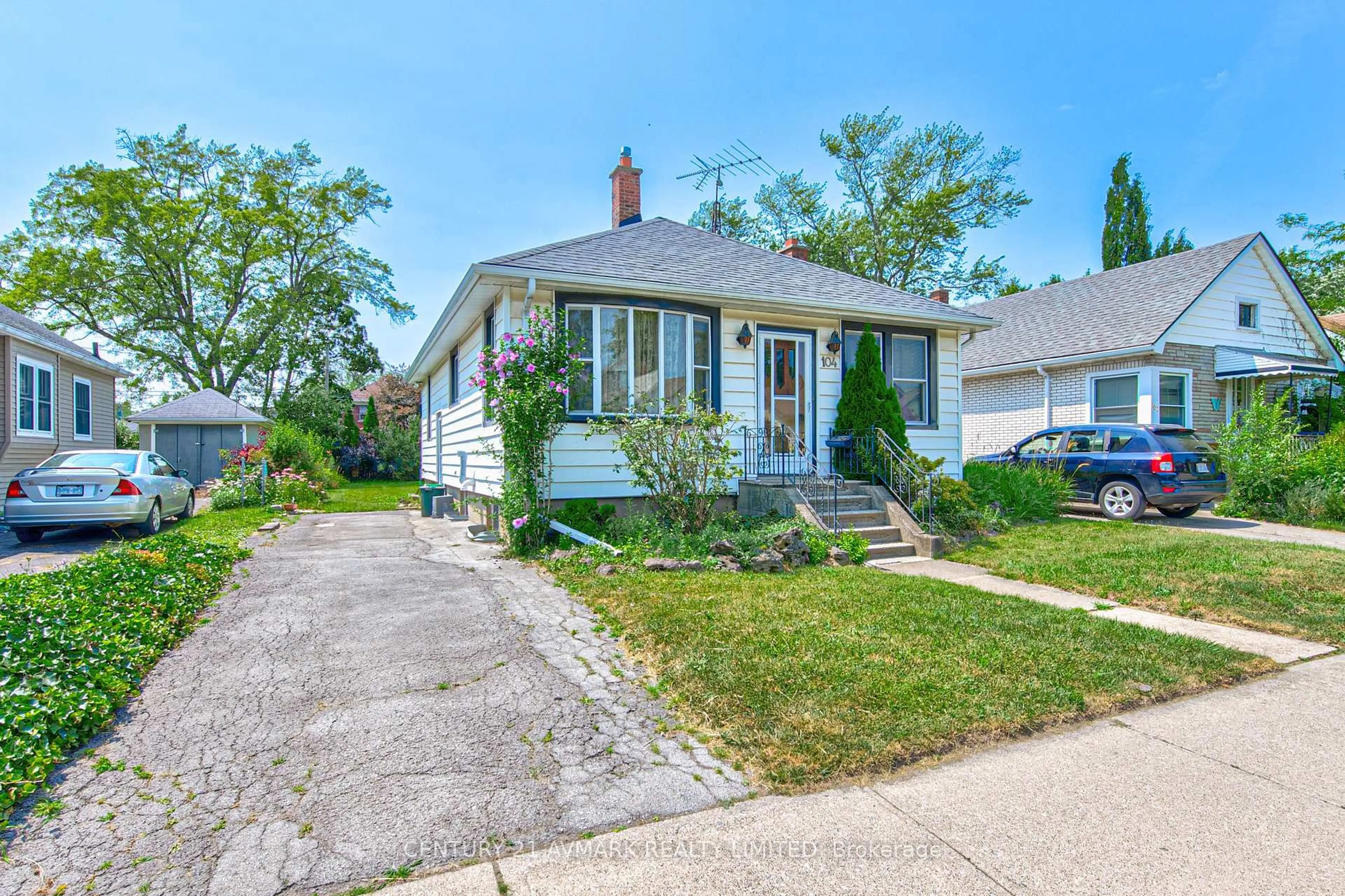 Unknown for 104 Highland Ave, St. Catharines Ontario L2R 4J2
