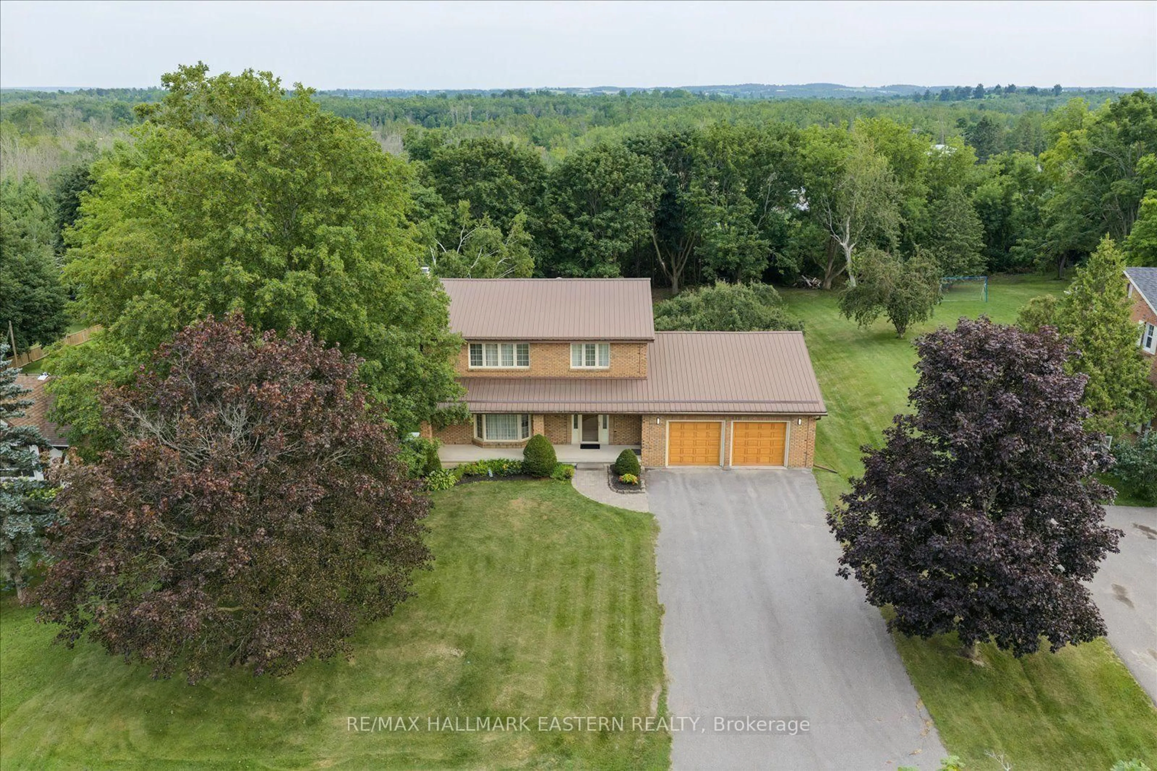 A pic from outside/outdoor area/front of a property/back of a property/a pic from drone, unknown for 29 Crystal Springs Dr, Otonabee-South Monaghan Ontario K9J 6Y3