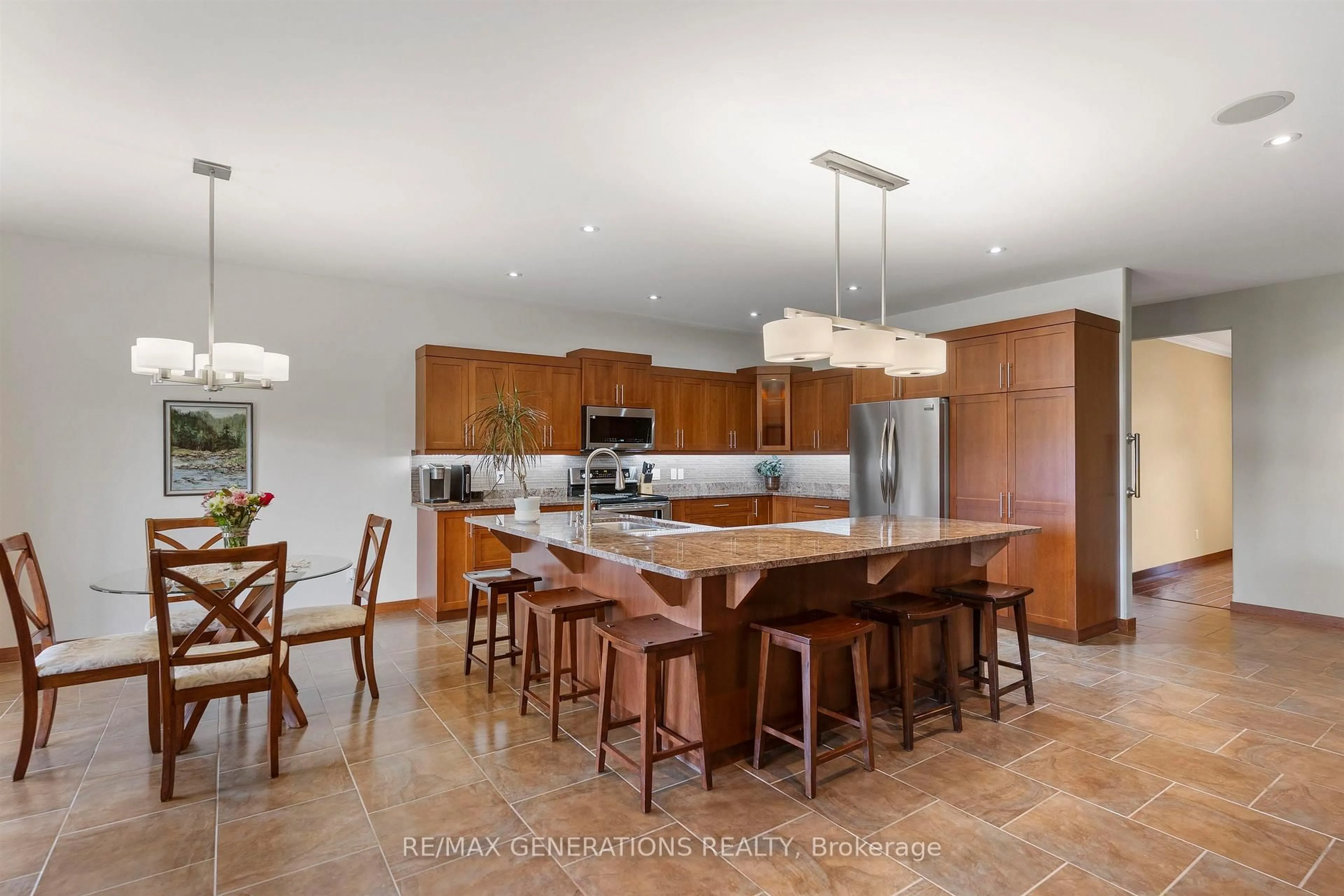 Open concept kitchen, ceramic/tile floor for 1106 MAHOGANY Pl, Thunder Bay Ontario P7K 0A3