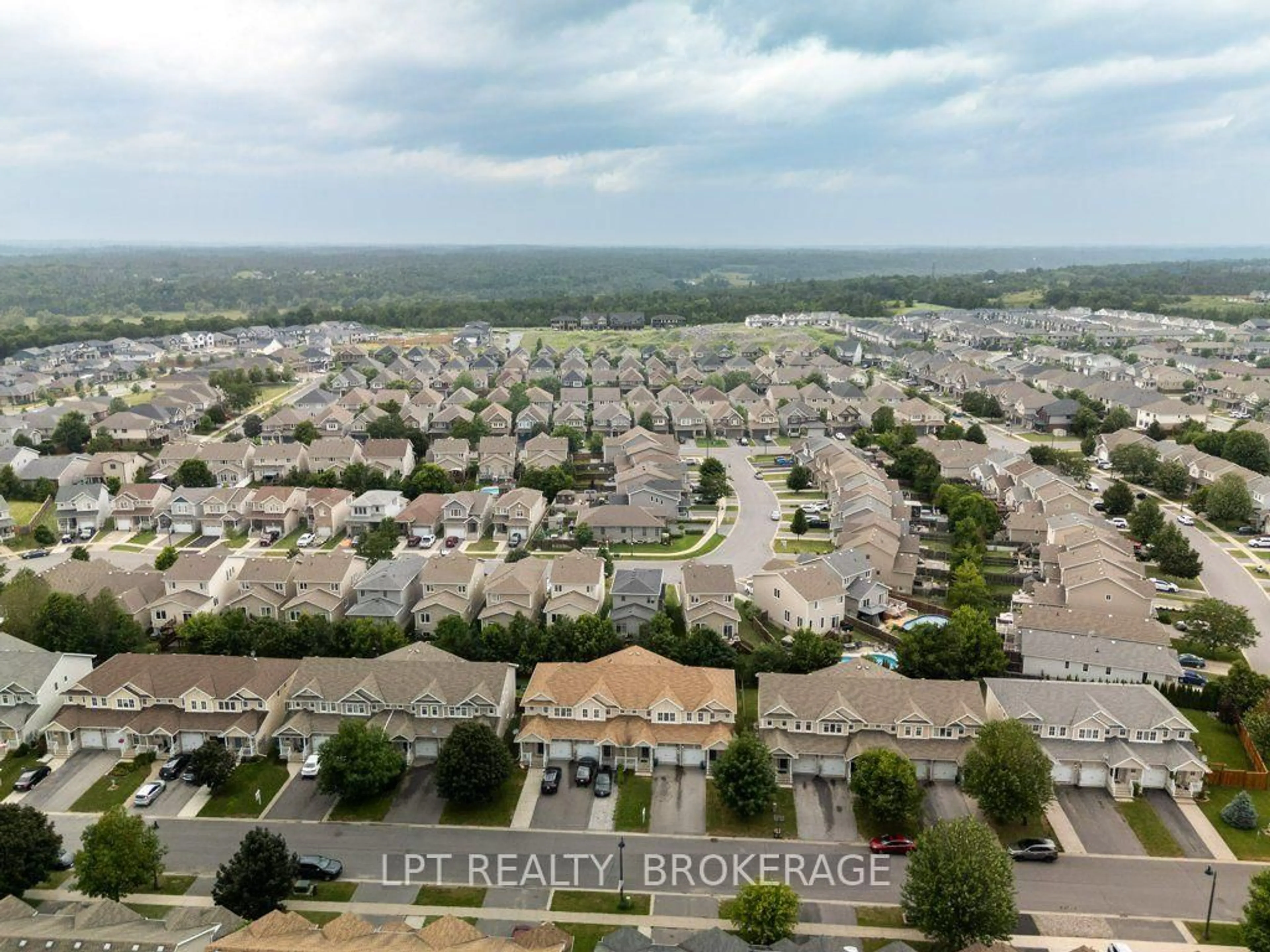 A pic from outside/outdoor area/front of a property/back of a property/a pic from drone, city buildings view from balcony for 1559 Crimson Cres, Kingston Ontario K7P 0H4