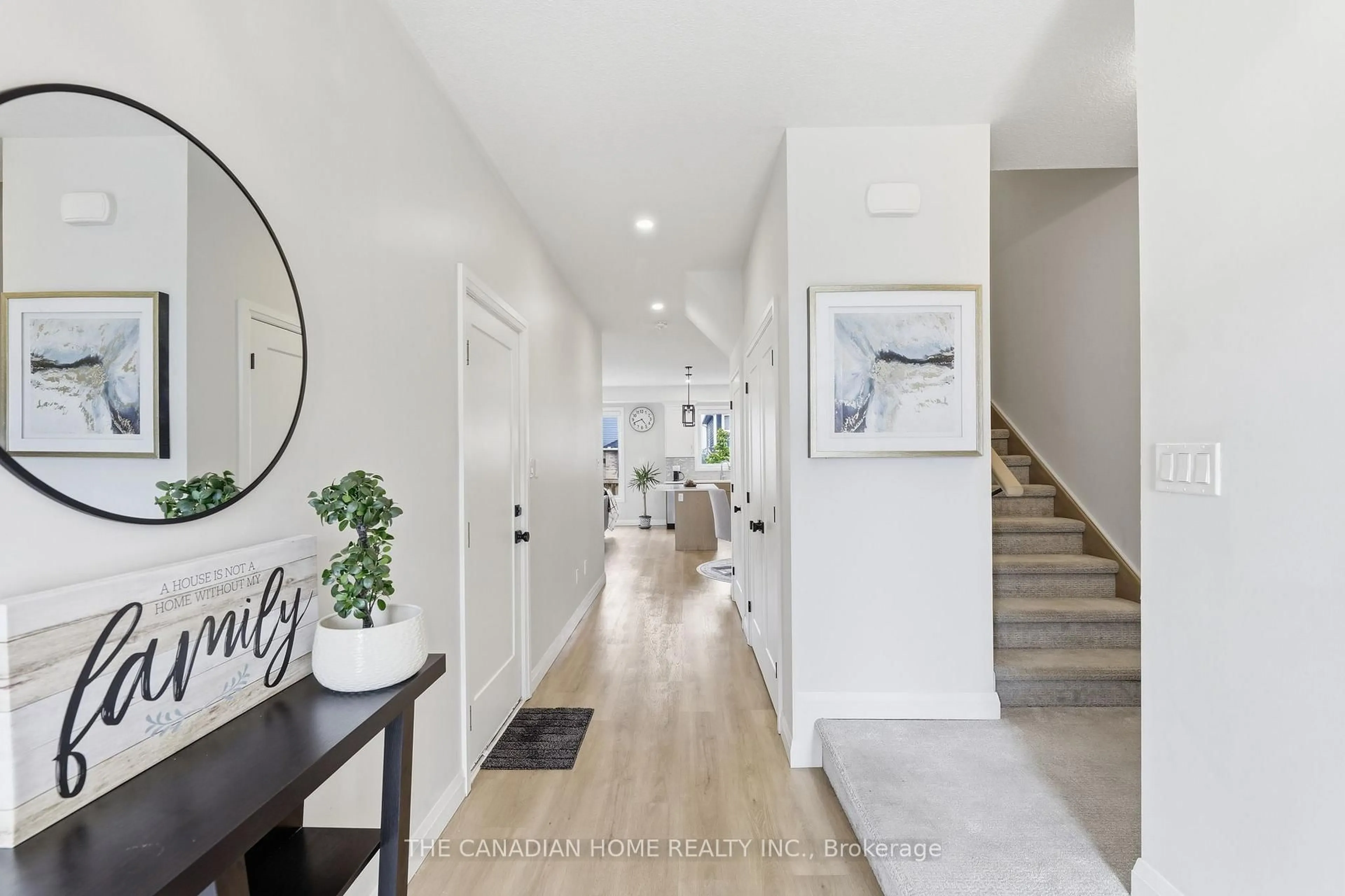 Indoor entryway for 93 Stonefield Lane #116, Middlesex Centre Ontario N0M 2A0