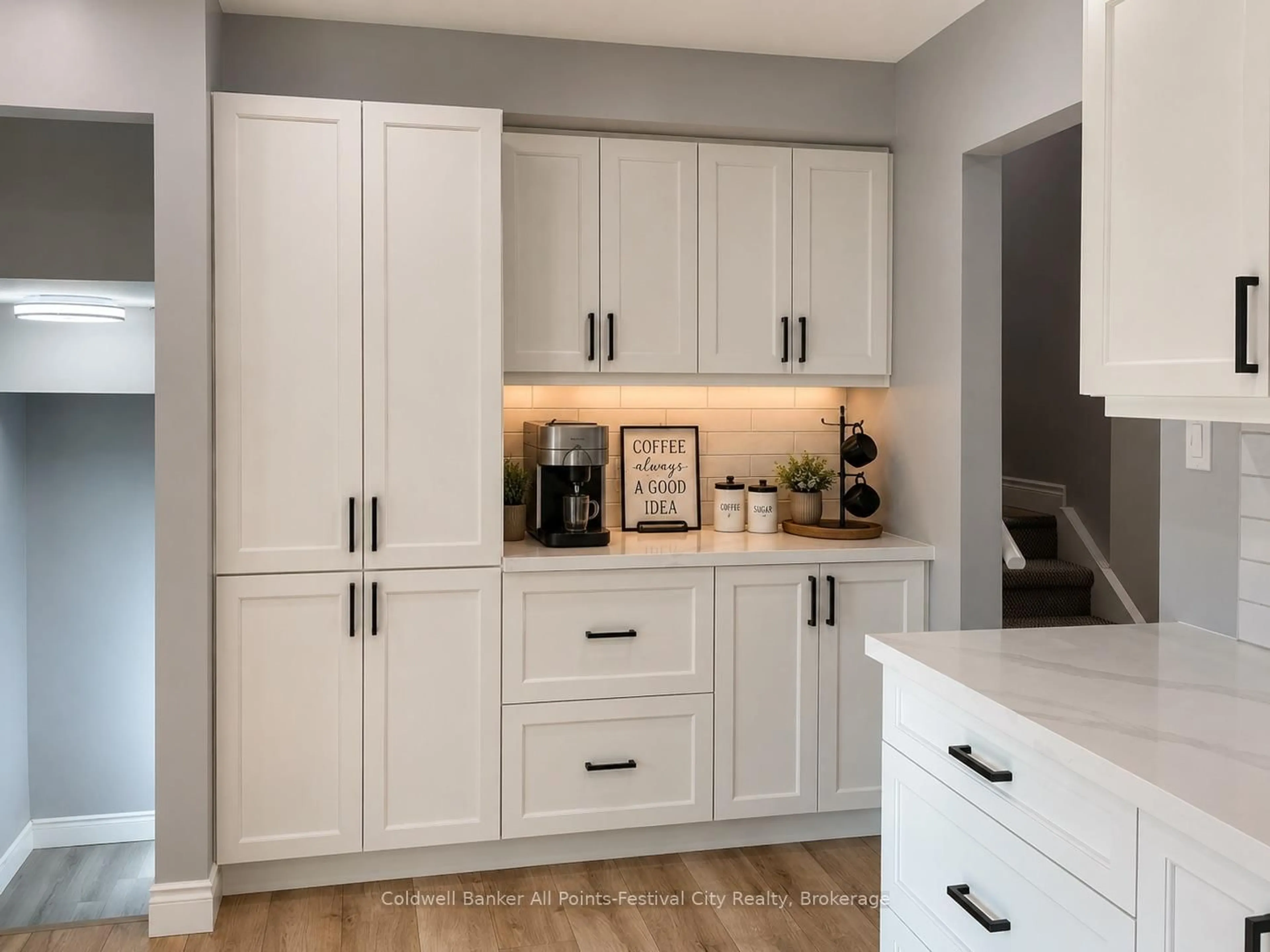 Contemporary kitchen, unknown for 237 Wellington St, West Perth Ontario N0K 1N0