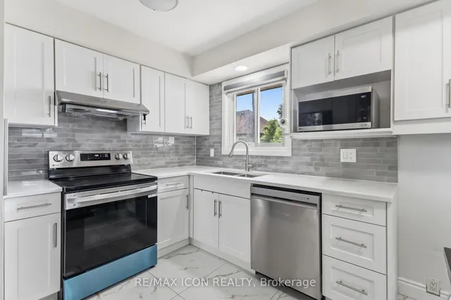 145 Gladstone Ave, London South 3