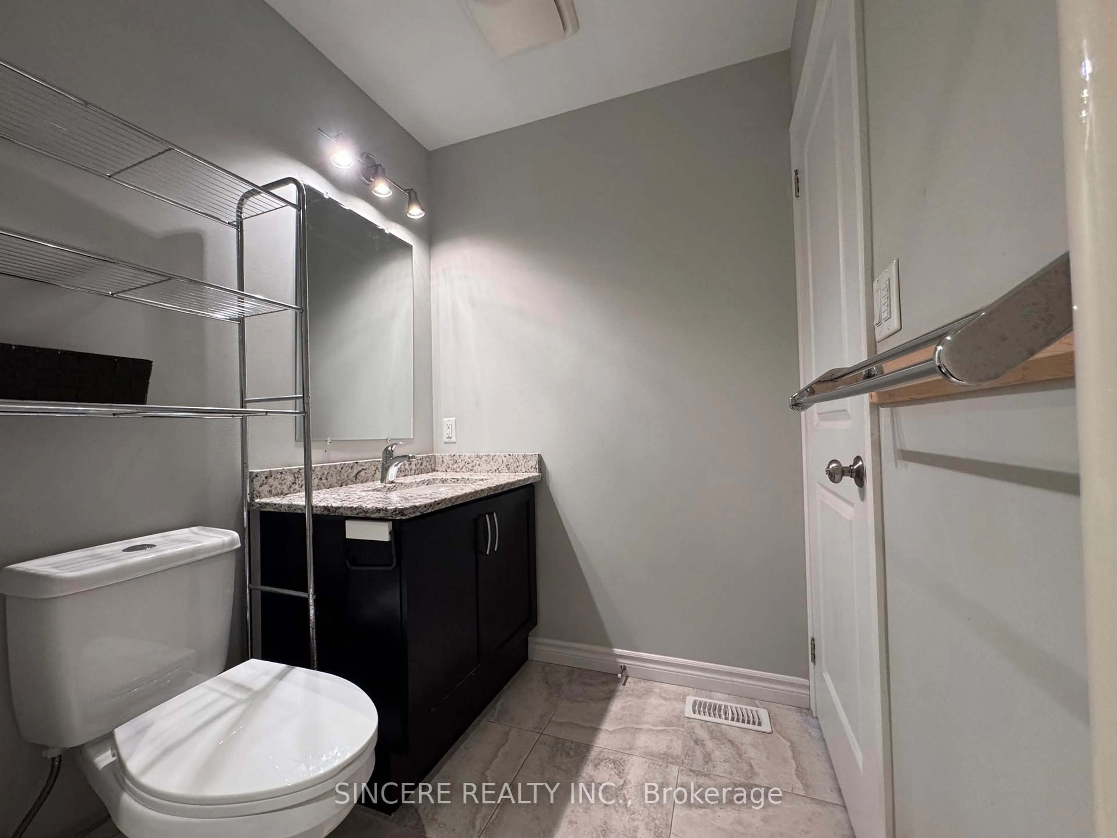 A pic of a room for 37 Galinee Tr, Norfolk Ontario N0A 1N9