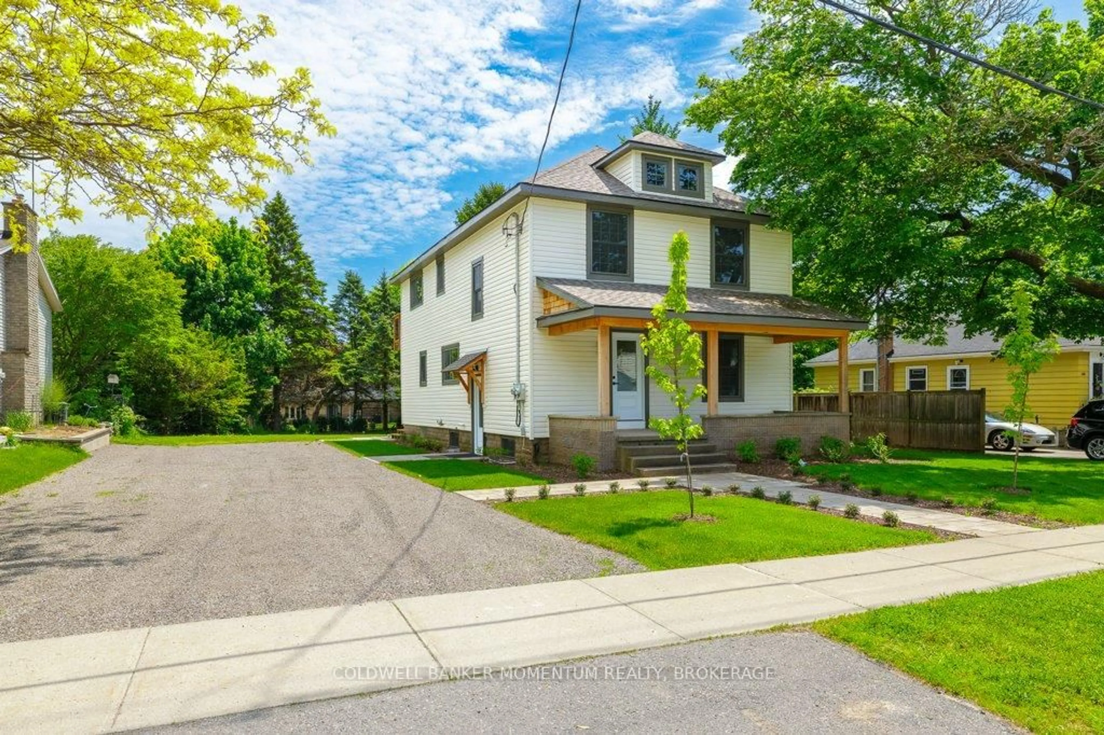 Home with brick exterior material, street for 1105 Haist St, Pelham Ontario L0S 1E2