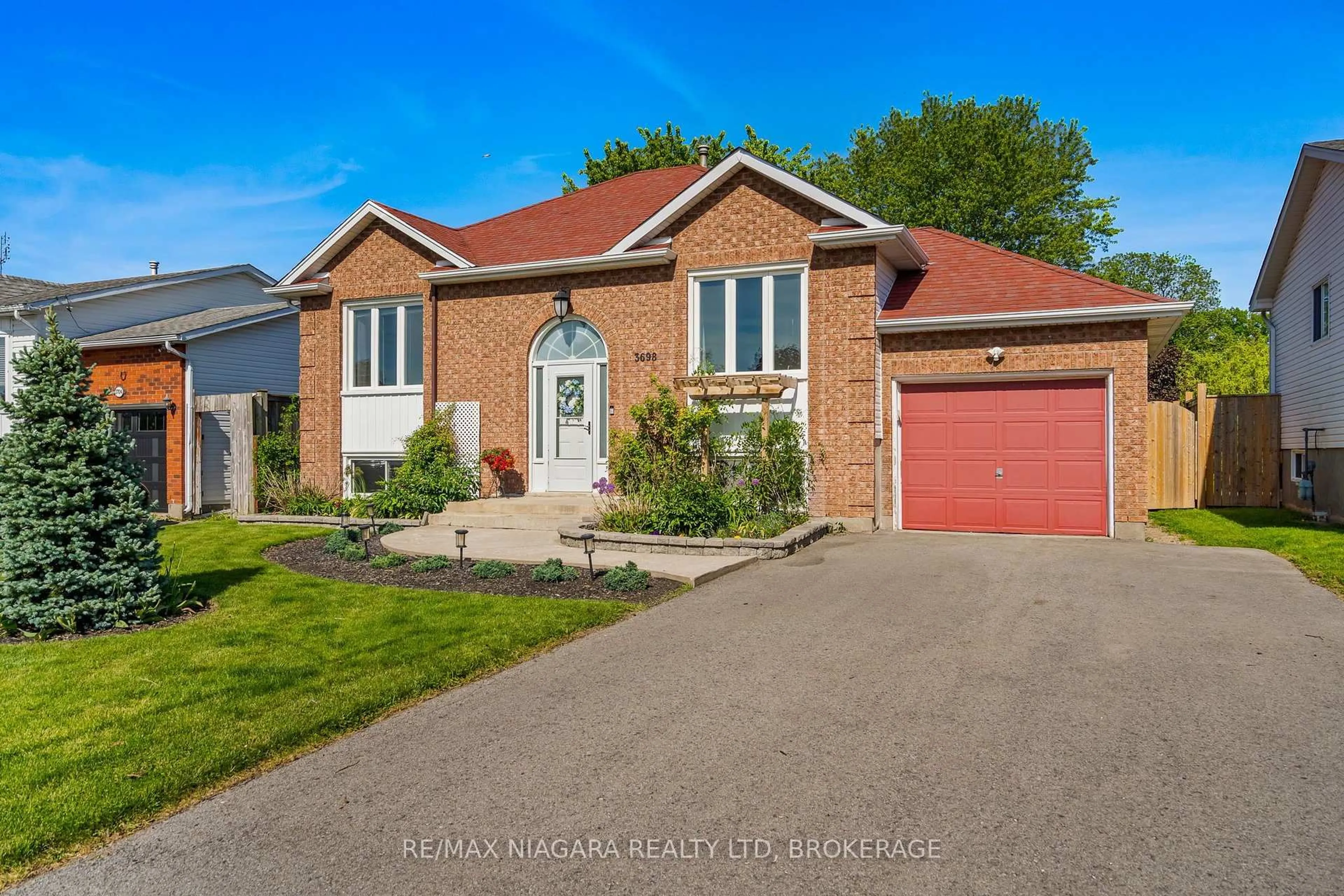 Home with brick exterior material, street for 3698 Sussex Lane, Fort Erie Ontario L0S 1S0