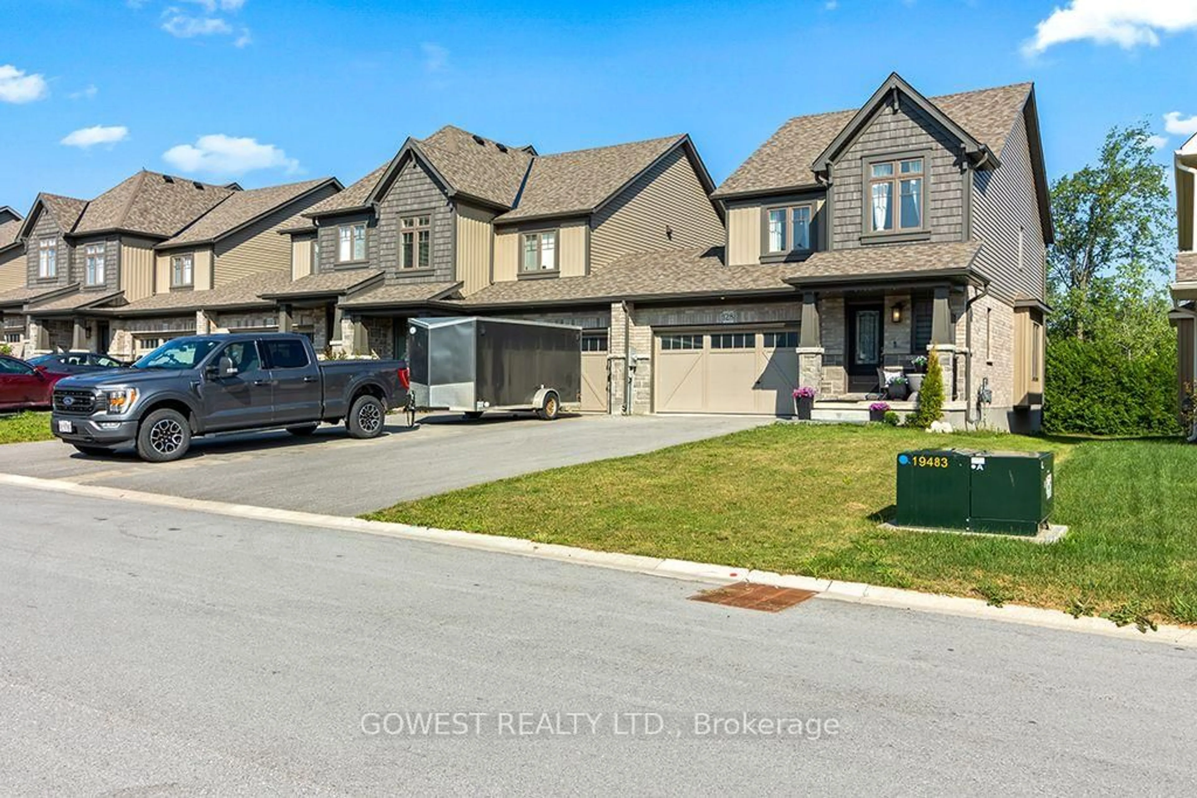 A pic from outside/outdoor area/front of a property/back of a property/a pic from drone, street for 128 Mullin St, Grey Highlands Ontario N0C 1H0