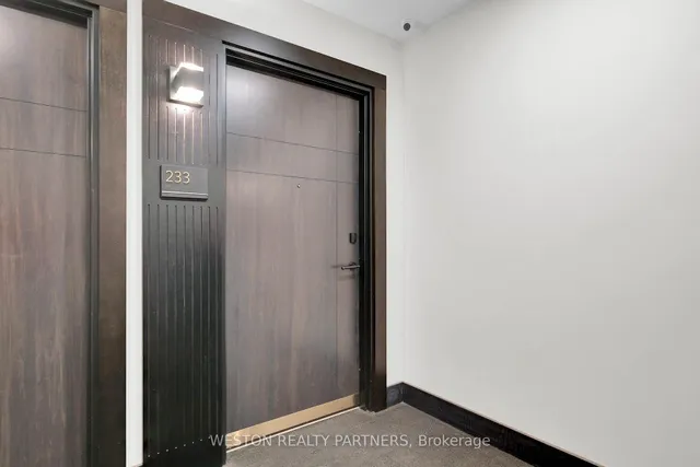 145 Columbia St #233, Kitchener 4