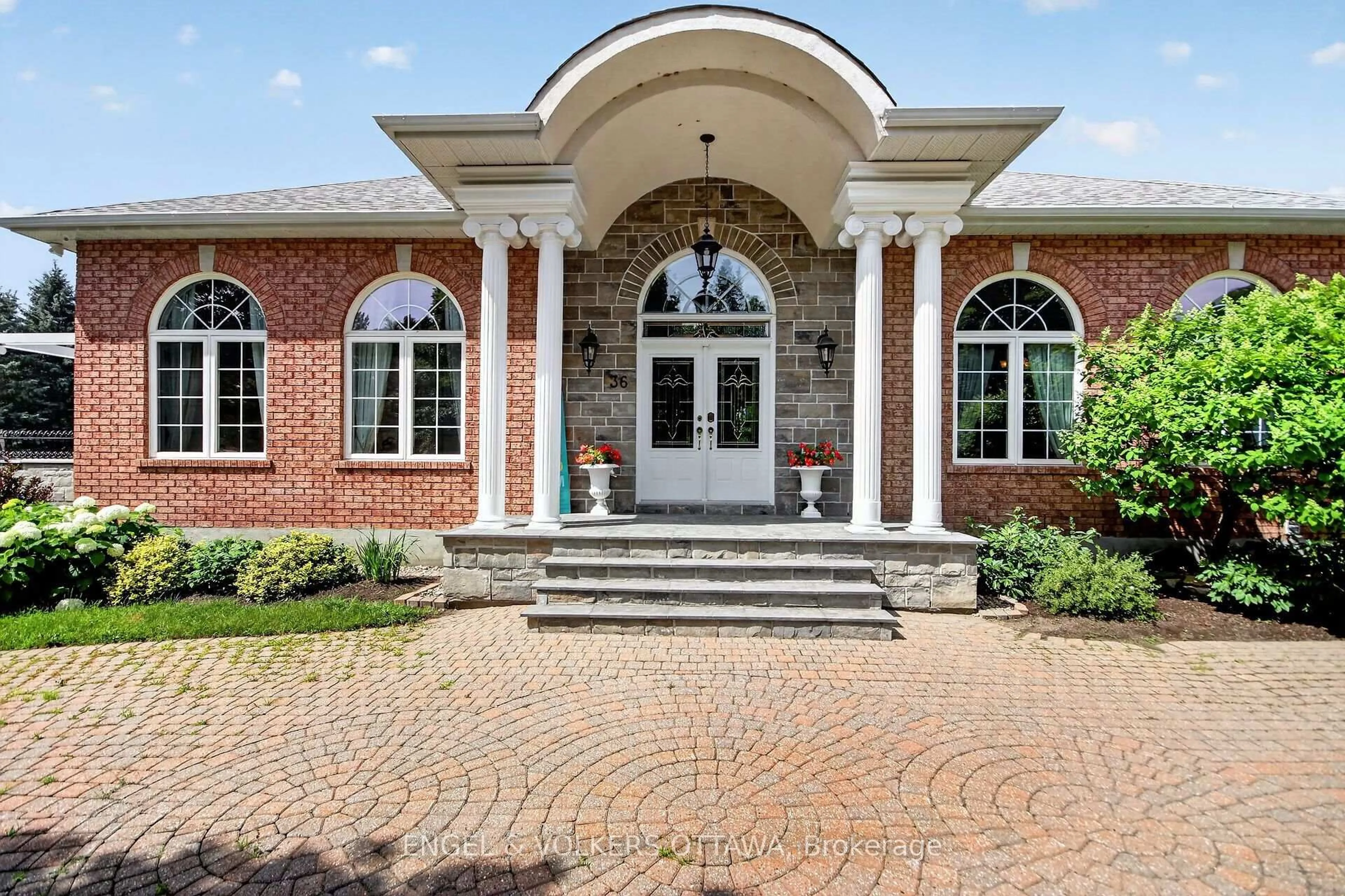 Home with brick exterior material, unknown for 36 Cedarhill Dr, Ottawa Ontario K2R 1C6