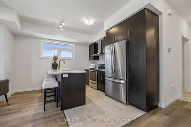36 Thatcher Dr, Guelph 5