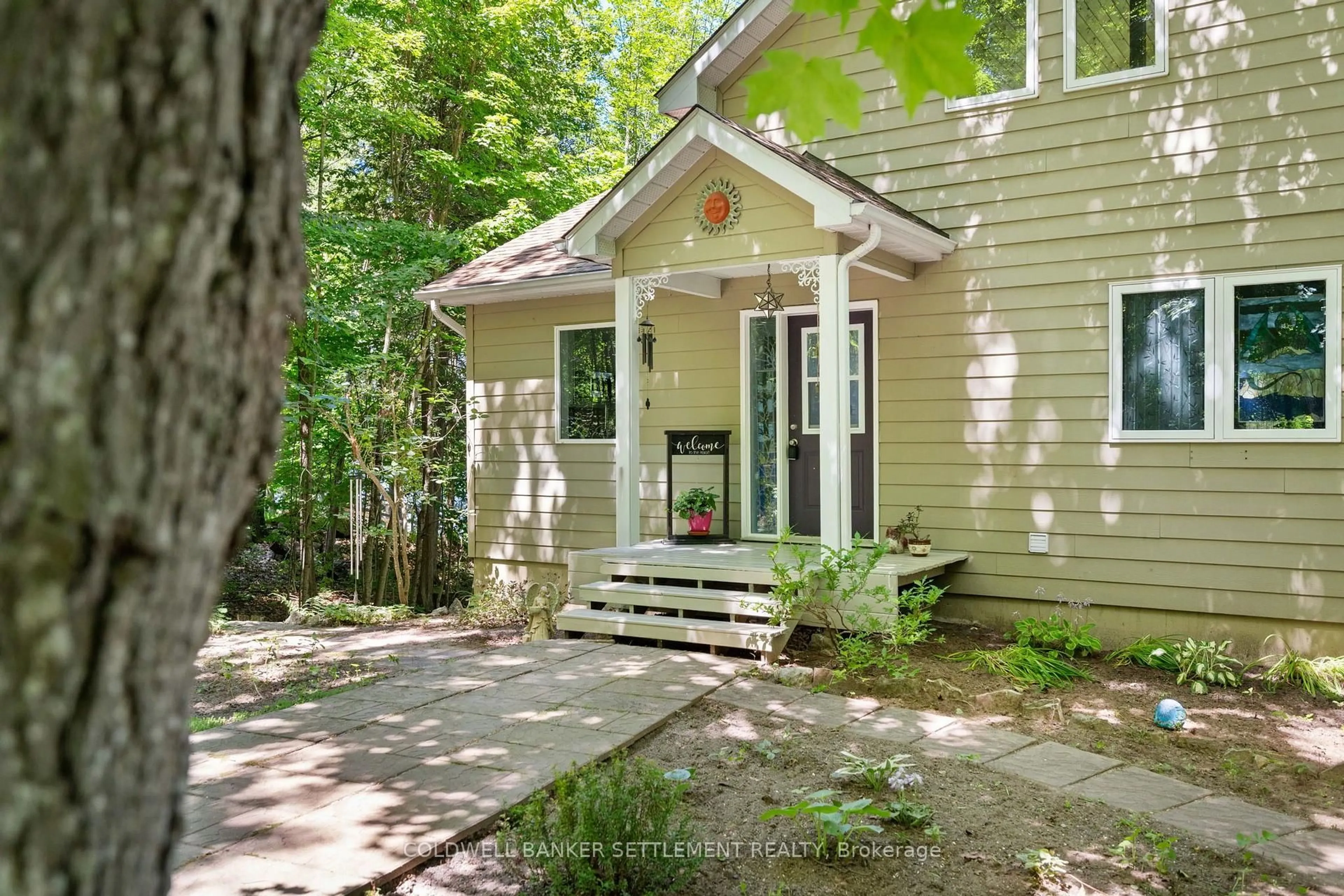 Unknown for 812 Douglas Lane, Perth Ontario K7H 3C9