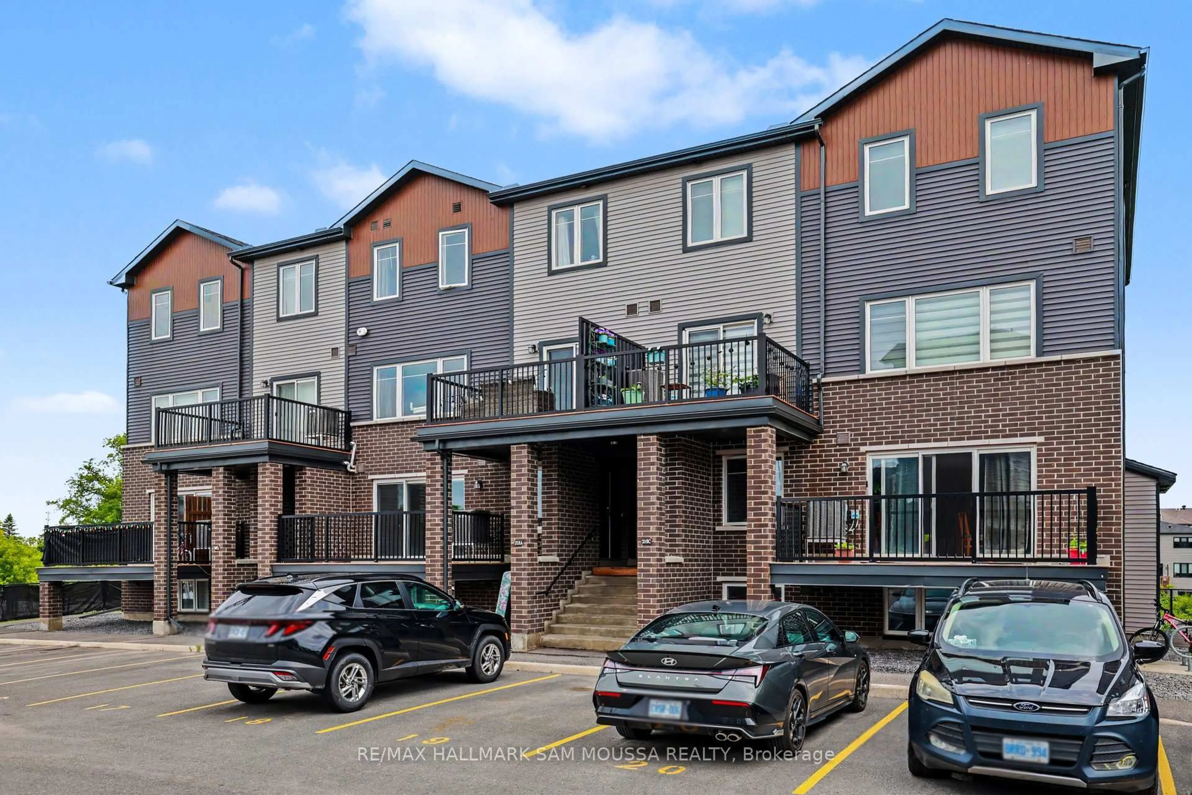 A pic from outside/outdoor area/front of a property/back of a property/a pic from drone, street for 215 Eldorado Private #A, Ottawa Ontario K2K 0N9