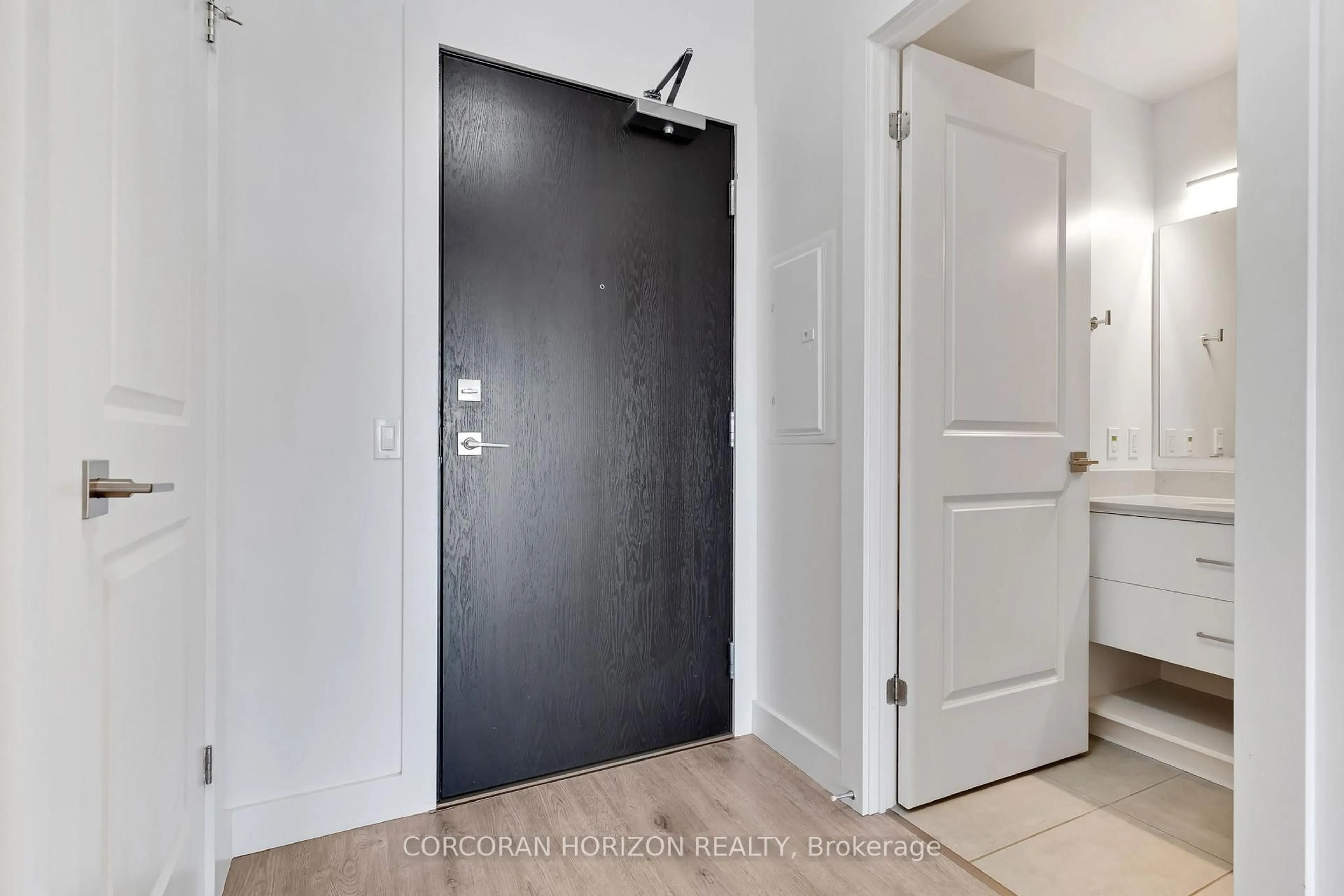 Indoor entryway for 50 Grand Ave #903, Cambridge Ontario N1S 0C2