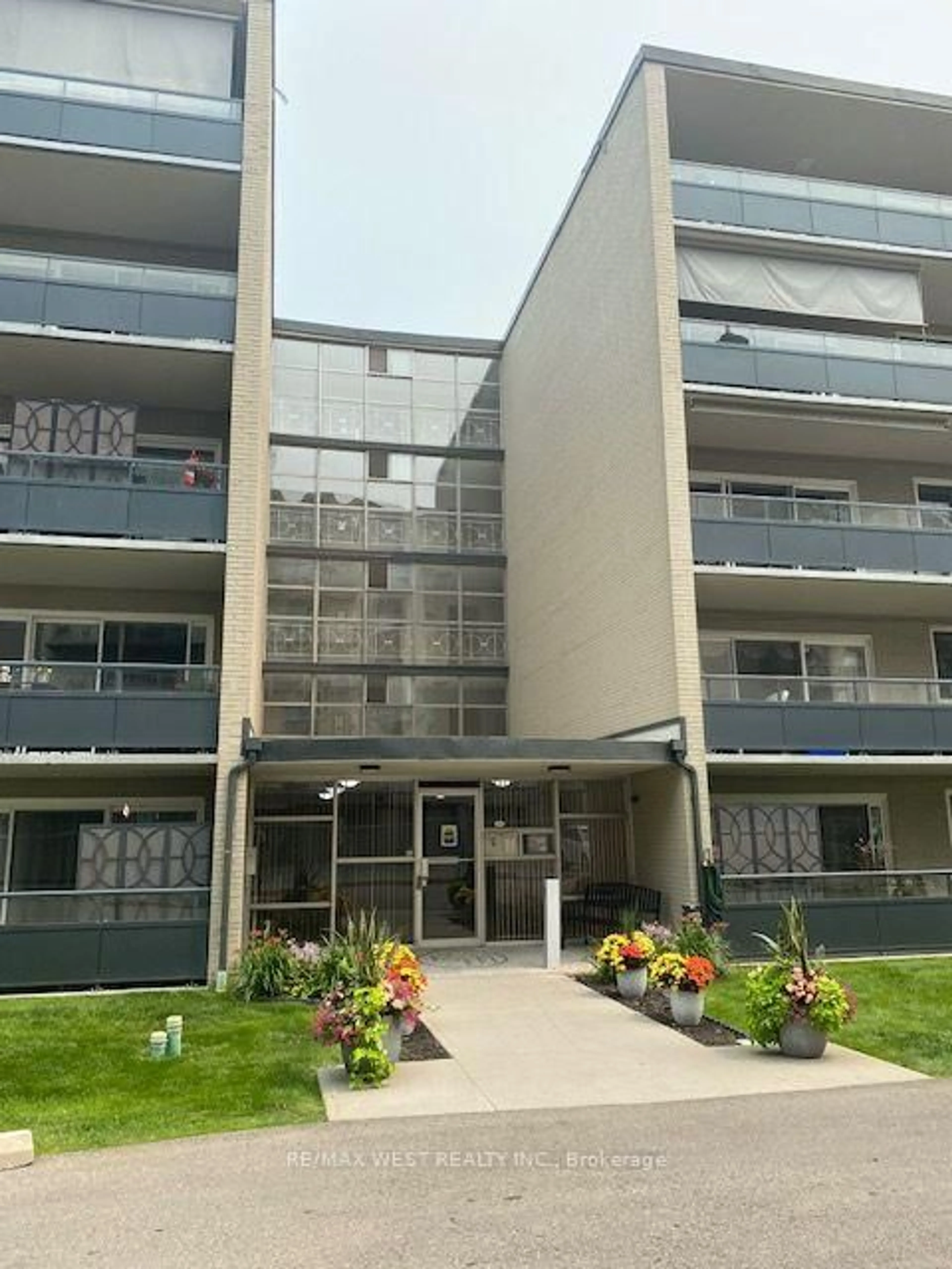 Unknown for 510 Queenston Rd #103, Hamilton Ontario L8K 1J3