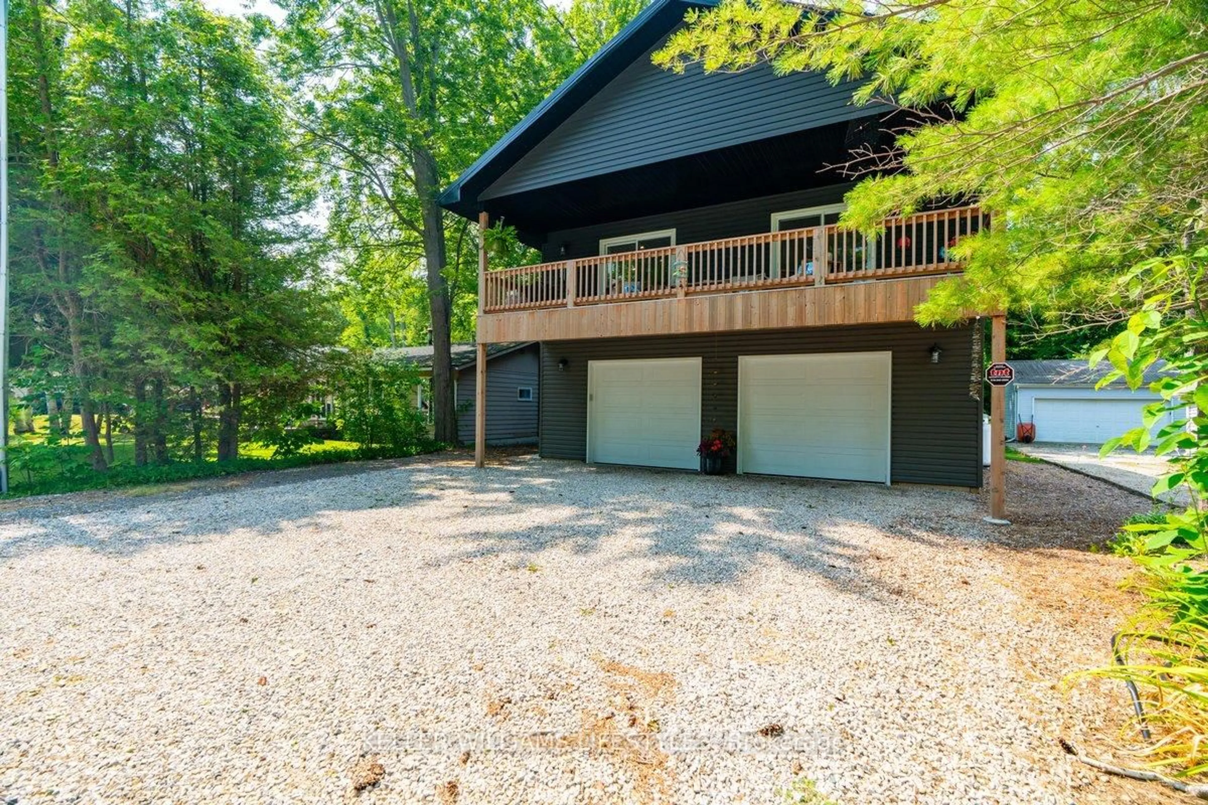 Unknown for 9904 LAKE Rd, Lambton Shores Ontario N0N 1J1