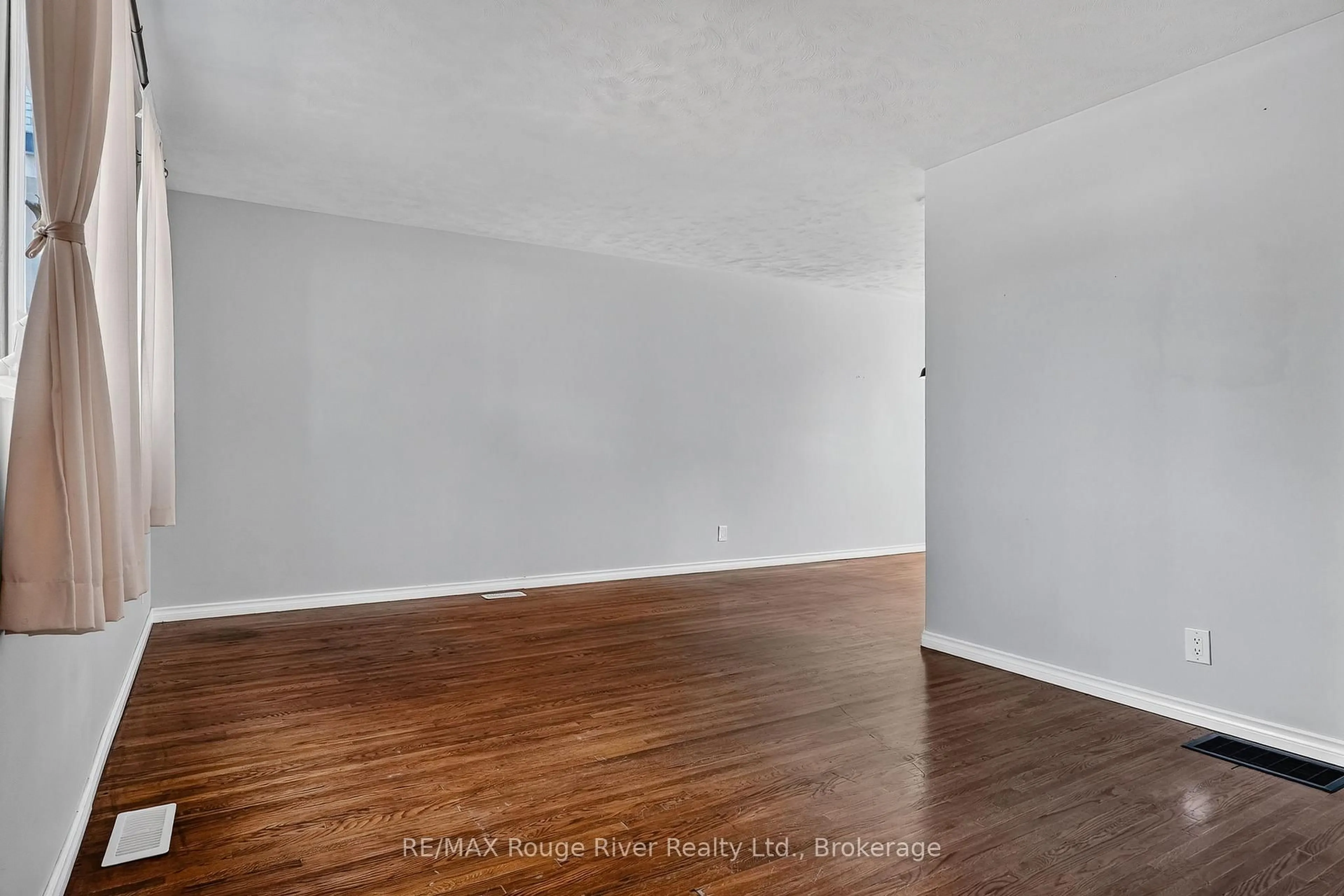 A pic of a room for 137 Furnace St #8, Cobourg Ontario K9A 2E5
