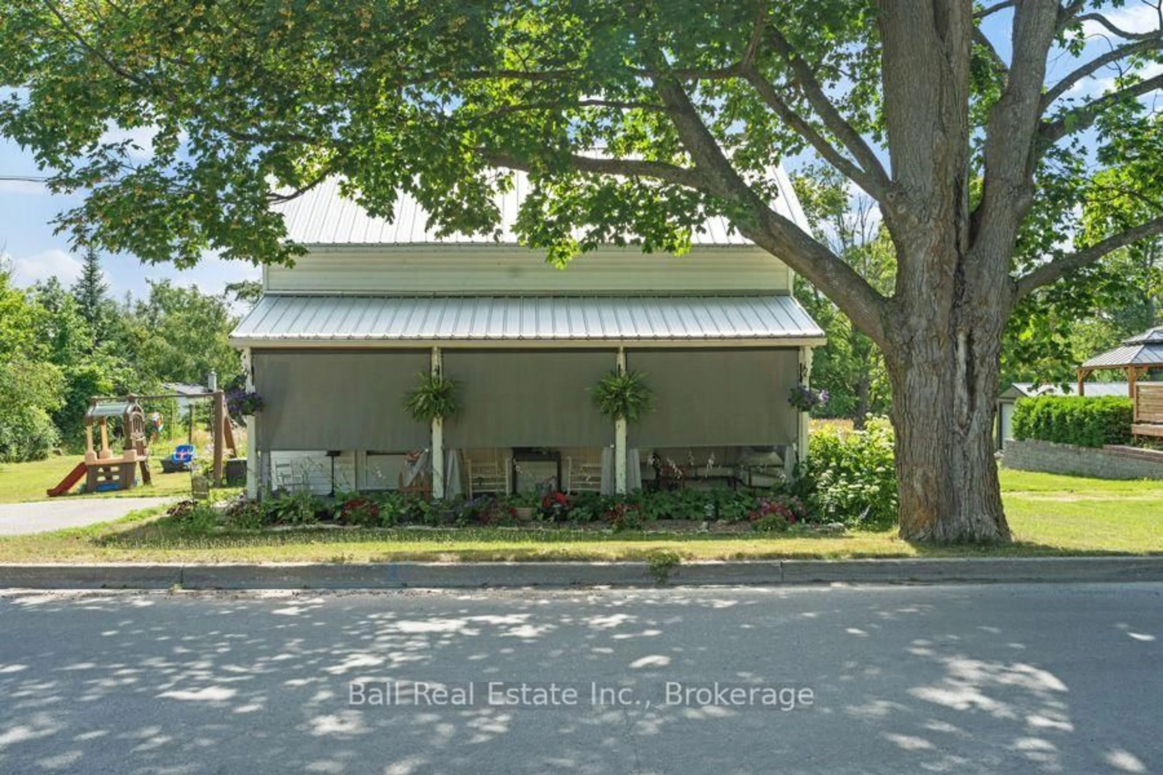 Shed for 27 Prospect St, Selwyn Ontario K0L 2H0