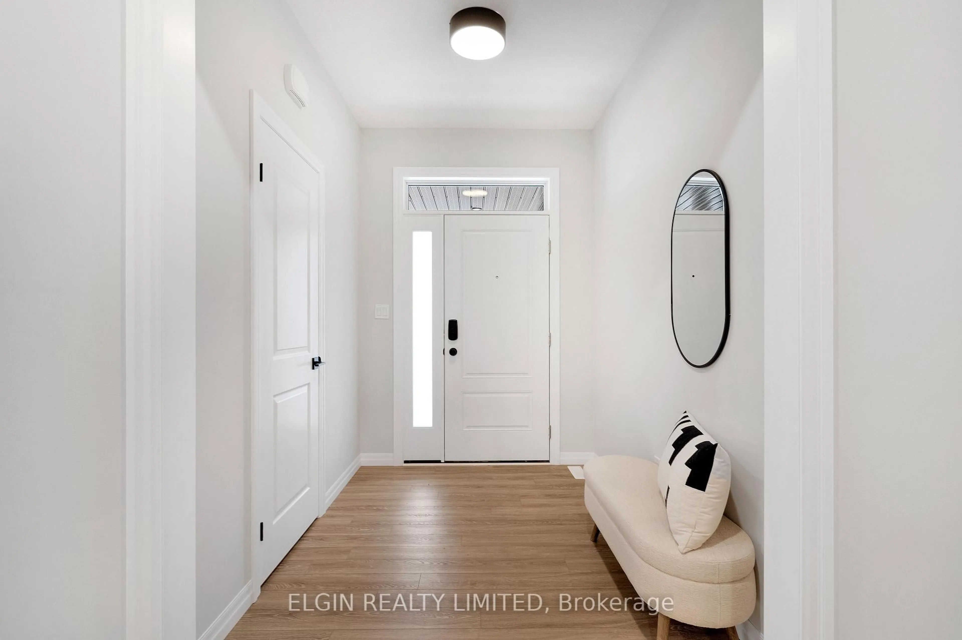 Indoor entryway for 74 Braun Ave, Tillsonburg Ontario N4G 0K4