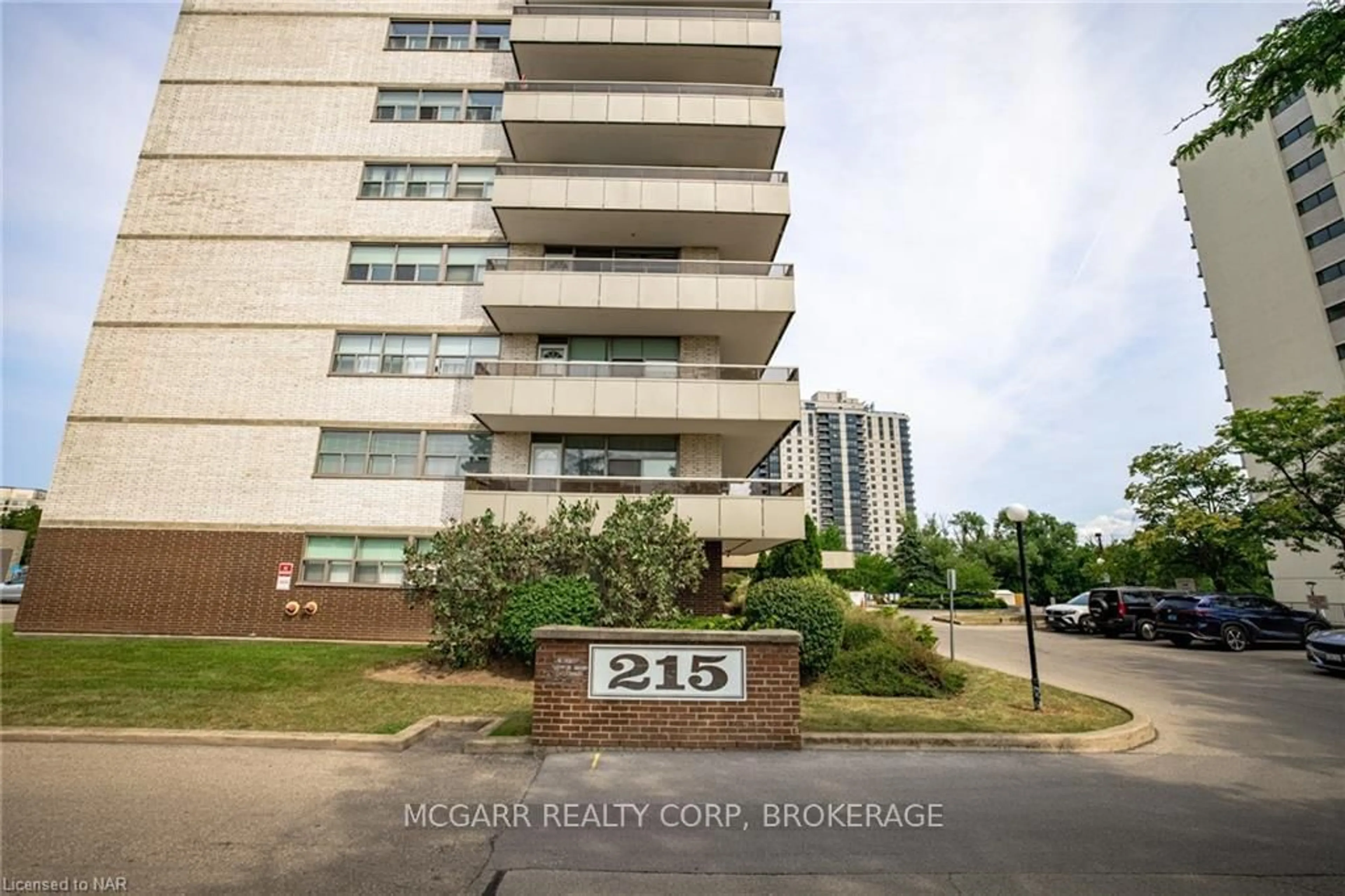 A pic from outside/outdoor area/front of a property/back of a property/a pic from drone, unknown for 215 Glenridge Ave #1410, St. Catharines Ontario L2T 3J7
