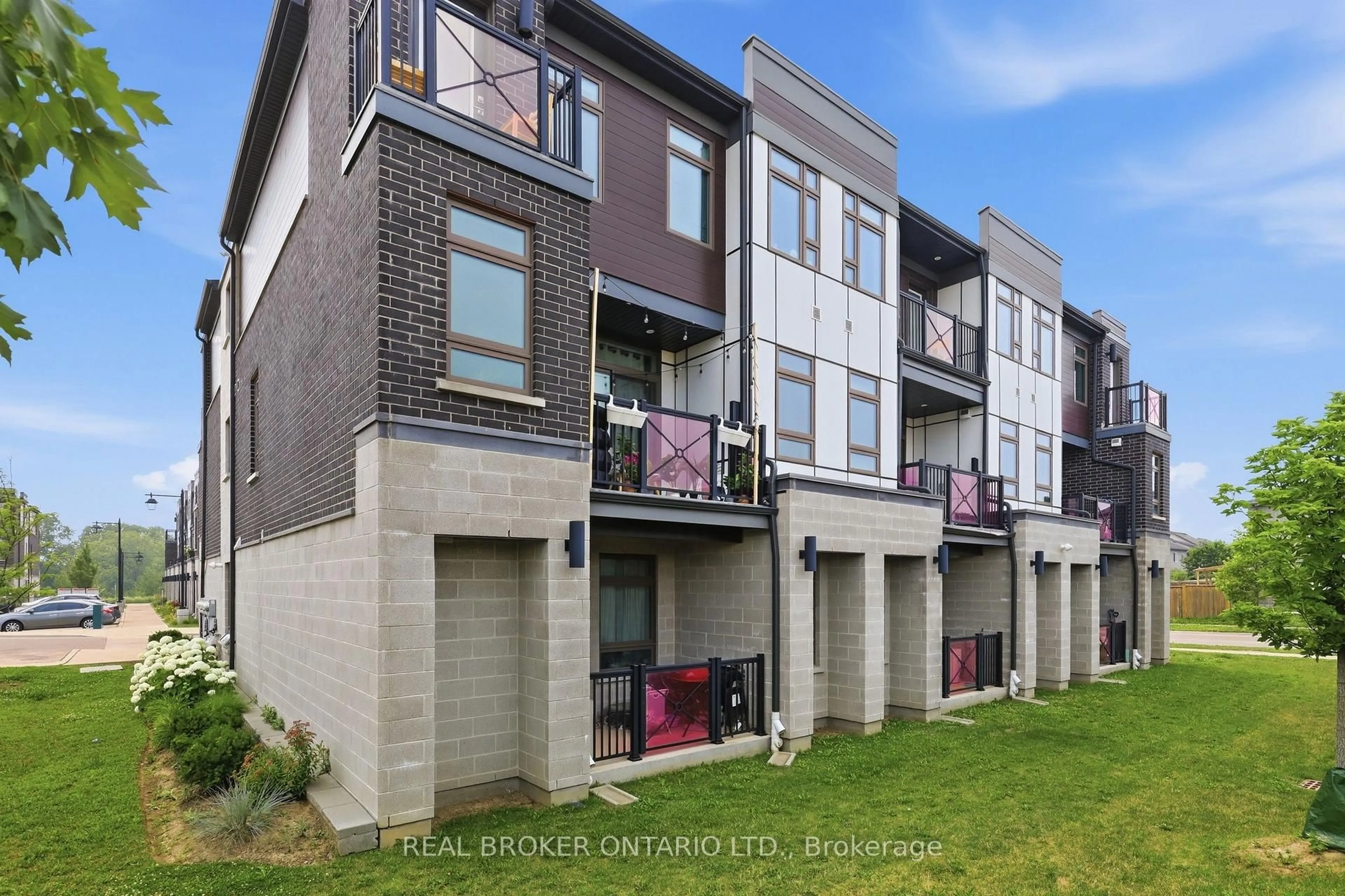 Unknown for 155 Thomas Slee Dr #1 G, Kitchener Ontario N2P 2X5