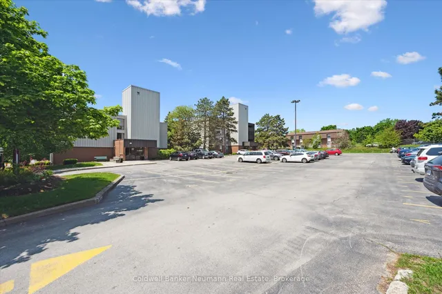7 Ajax St #411, Guelph 5