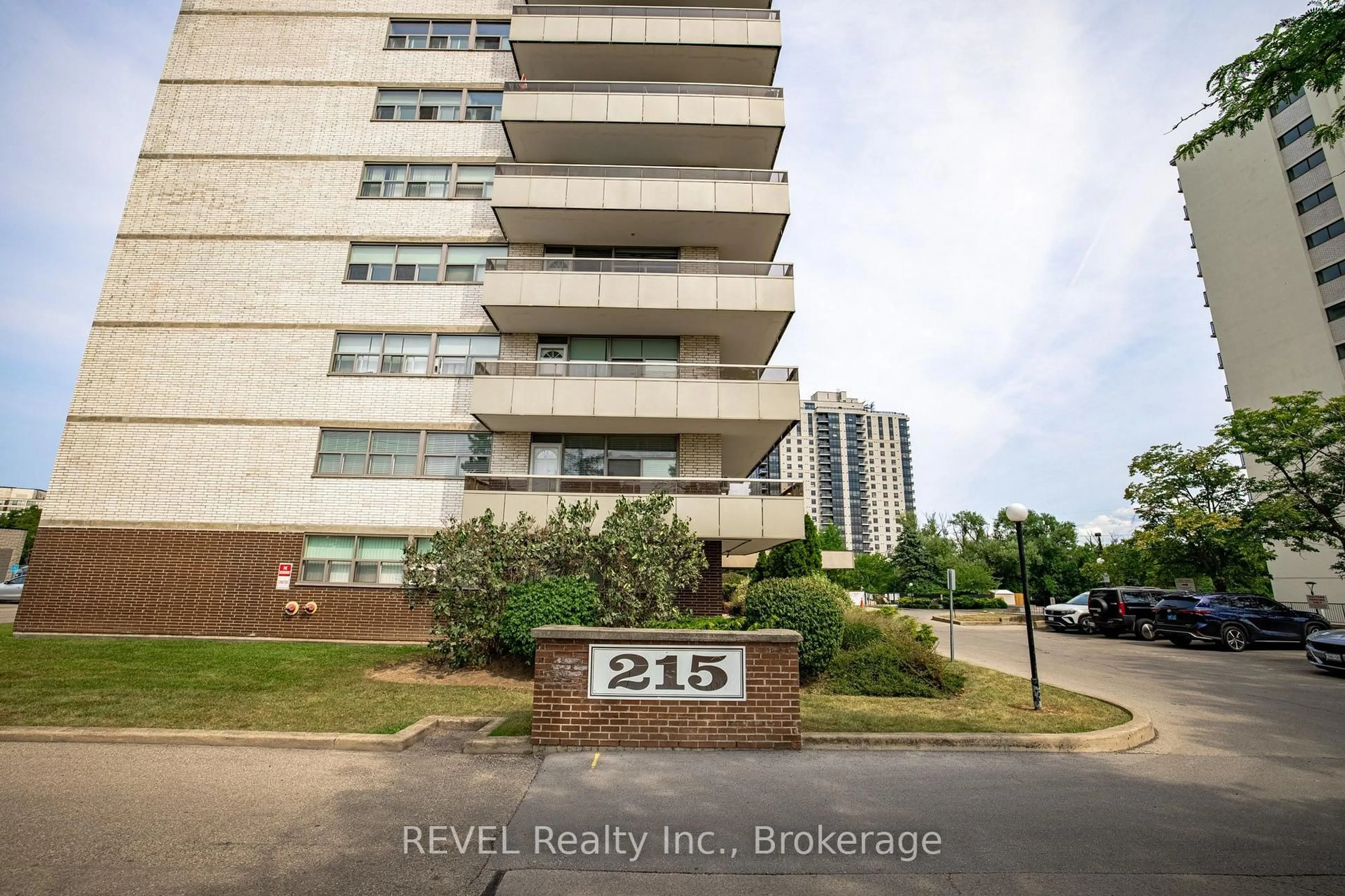 Unknown for 215 Glenridge Ave #809, St. Catharines Ontario L2T 3J7