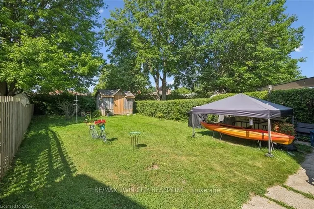 264 Northlake Dr #A, Waterloo 4