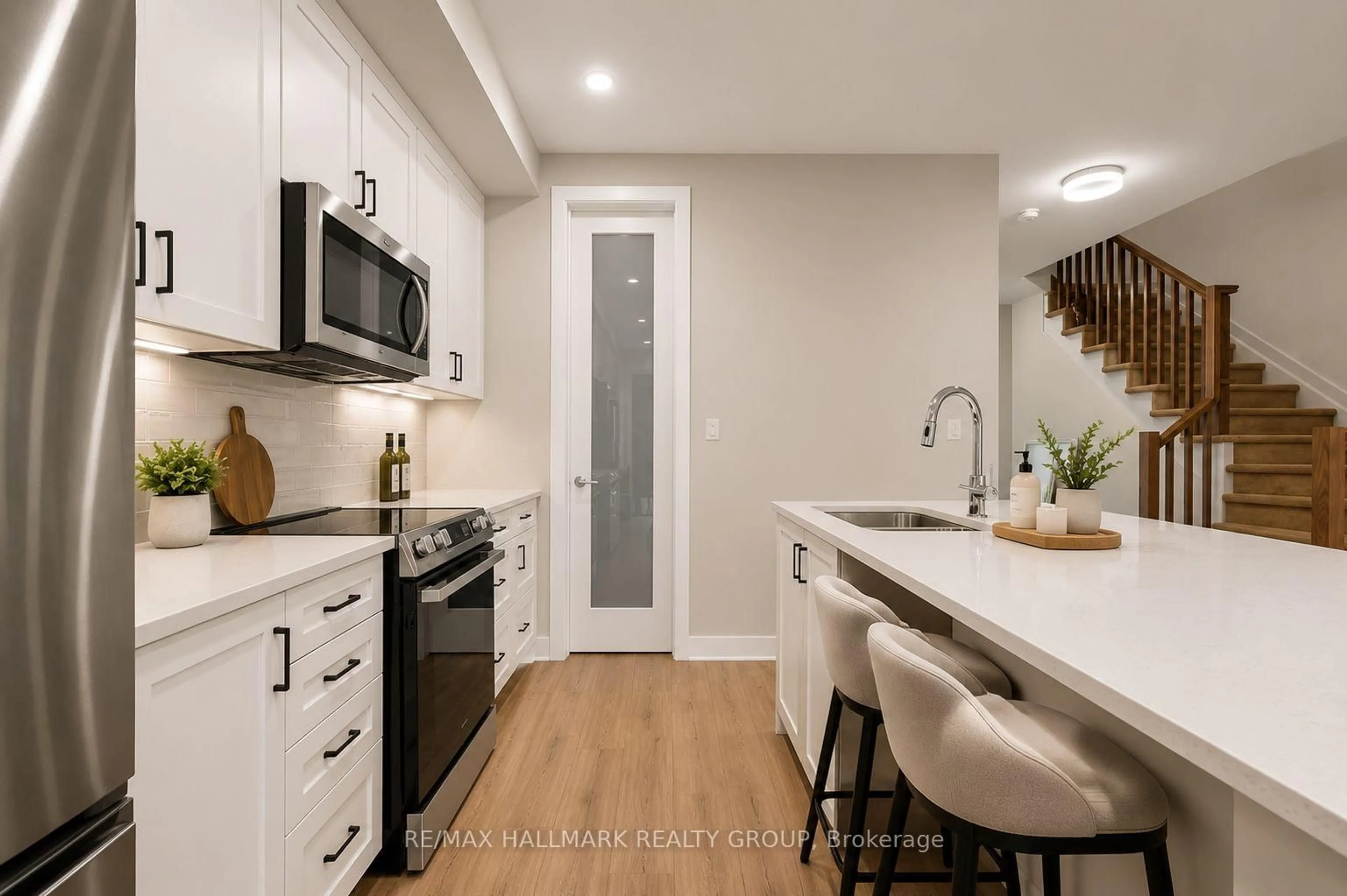 Open concept kitchen, unknown for 572 Roundhouse Cres, Ottawa Ontario K2S 1K4
