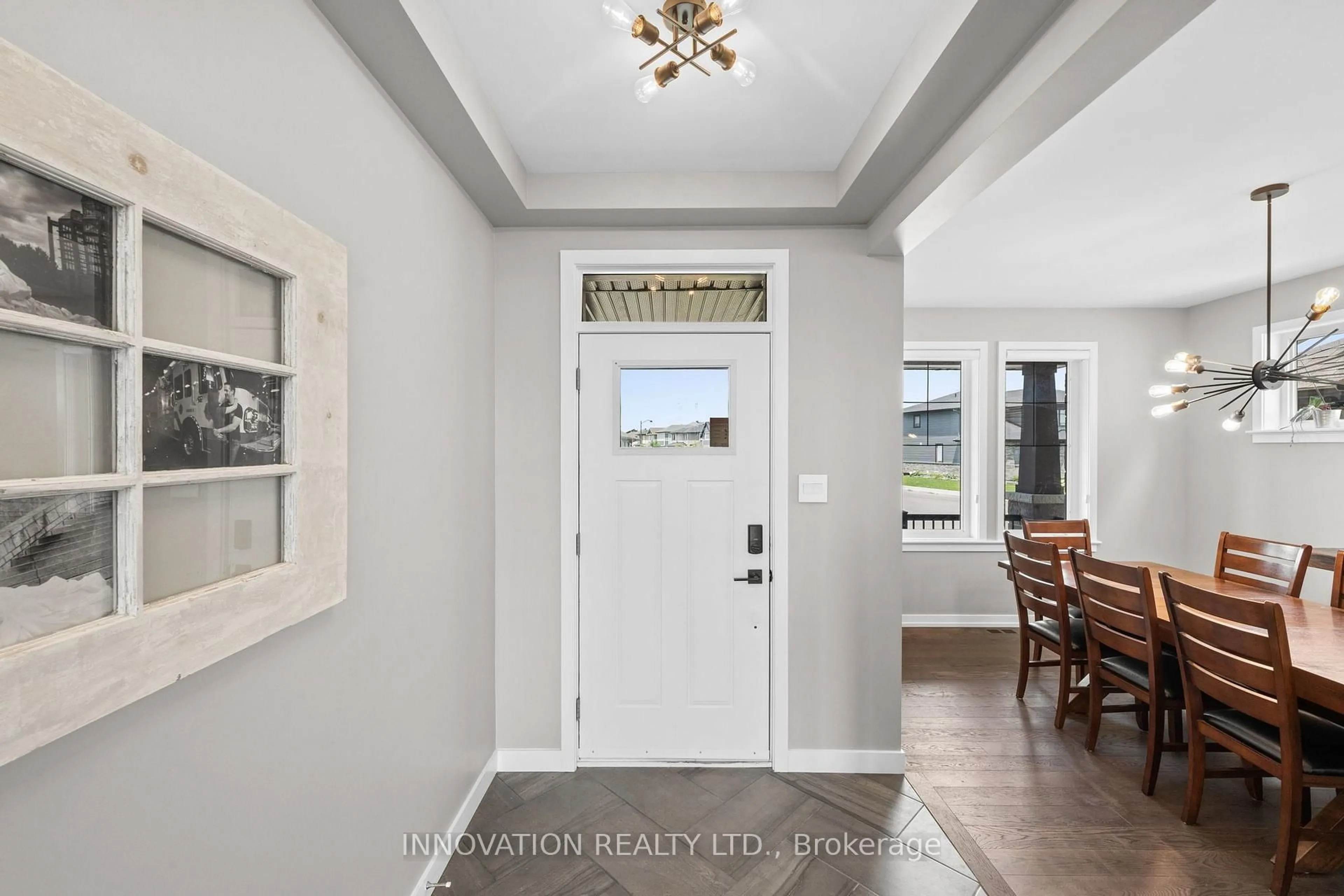Indoor entryway for 149 Groningen St, Ottawa Ontario K2V 0C6