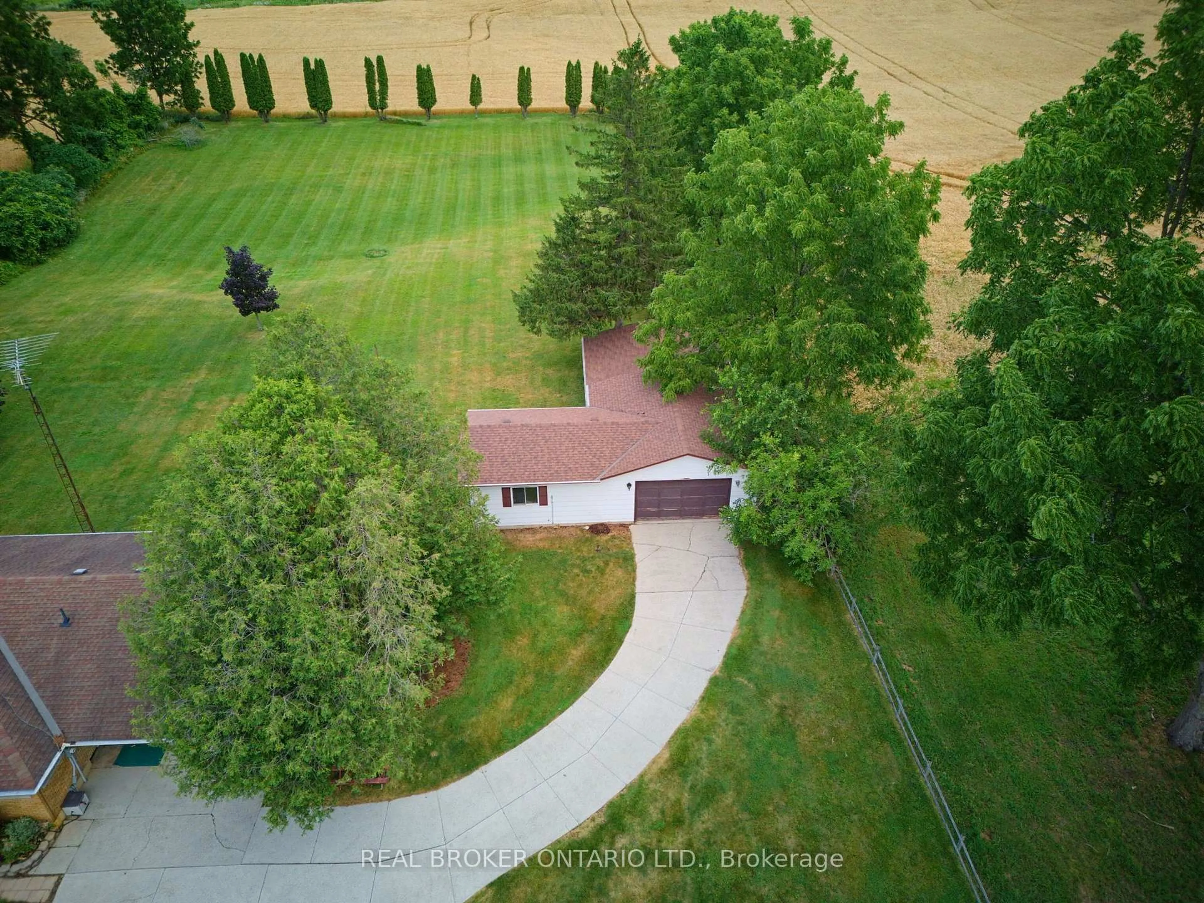 A pic from outside/outdoor area/front of a property/back of a property/a pic from drone, street for 347 Blue Lake Rd, Brant Ontario N0E 1N0