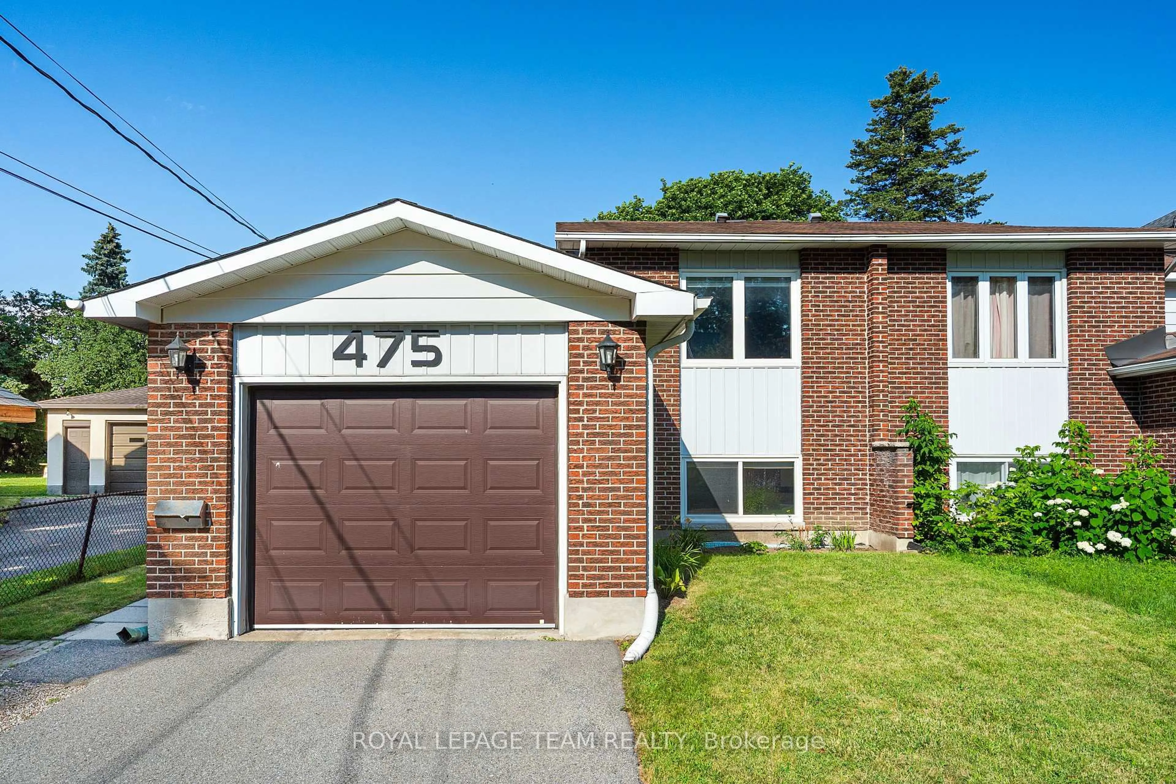 Home with brick exterior material, street for 475 MELBOURNE Ave, Ottawa Ontario K2A 1W4