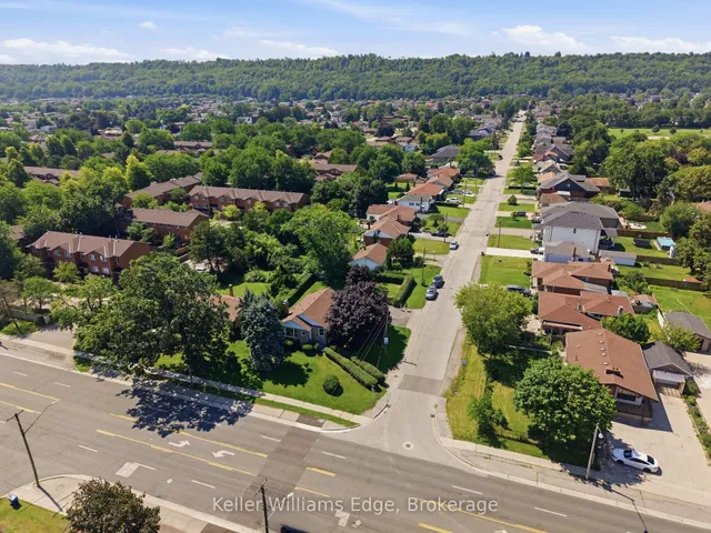 226 8 Highway, Hamilton 4