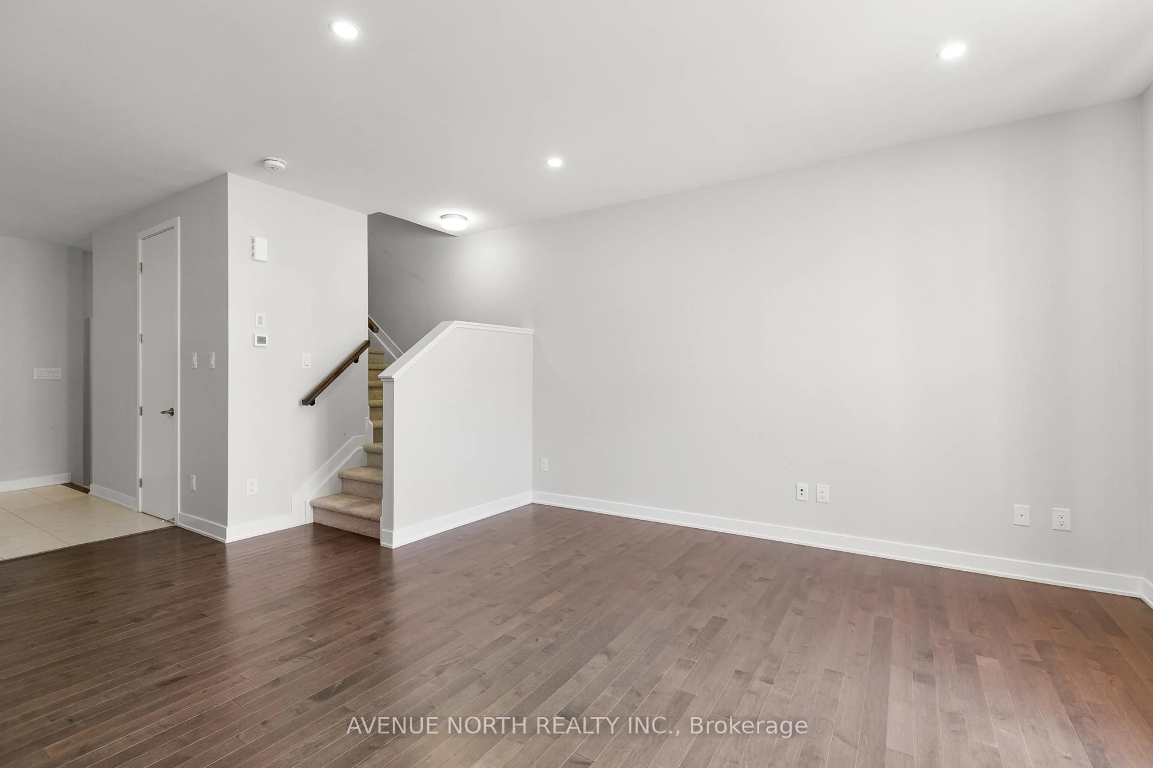 A pic of a room for 834 Bascule Pl, Richmond Ontario K0A 2Z0