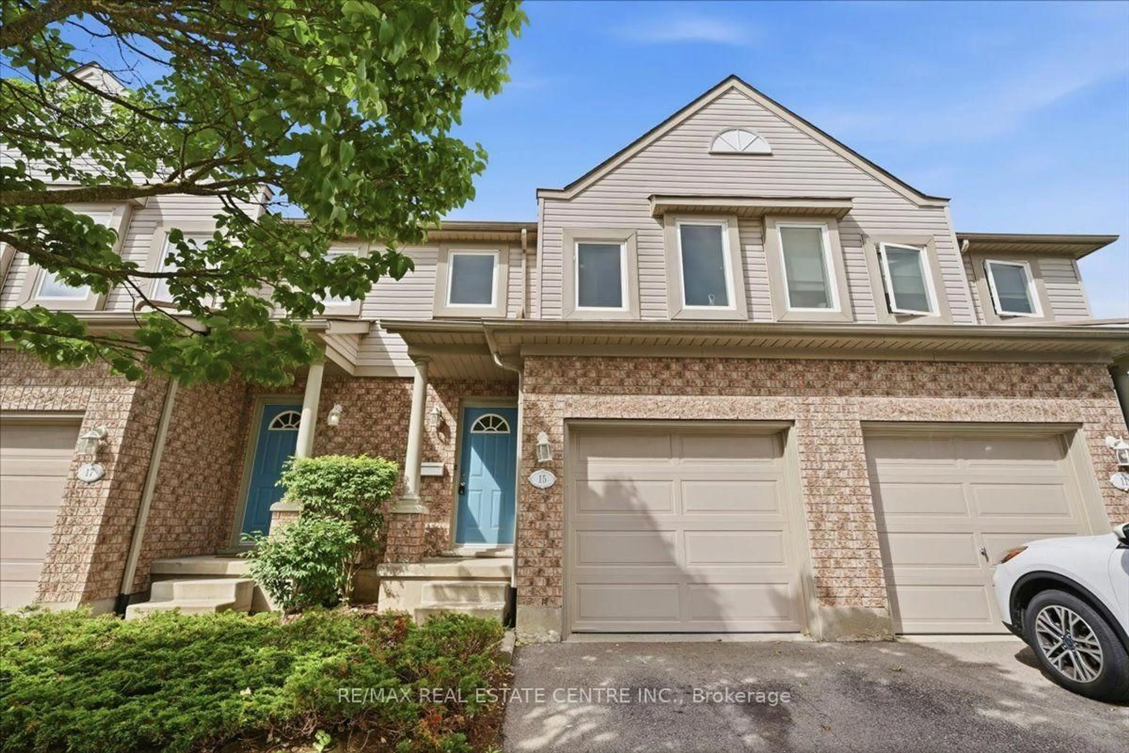 Unknown for 15 Roehampton Cres, Guelph Ontario N1L 1M9