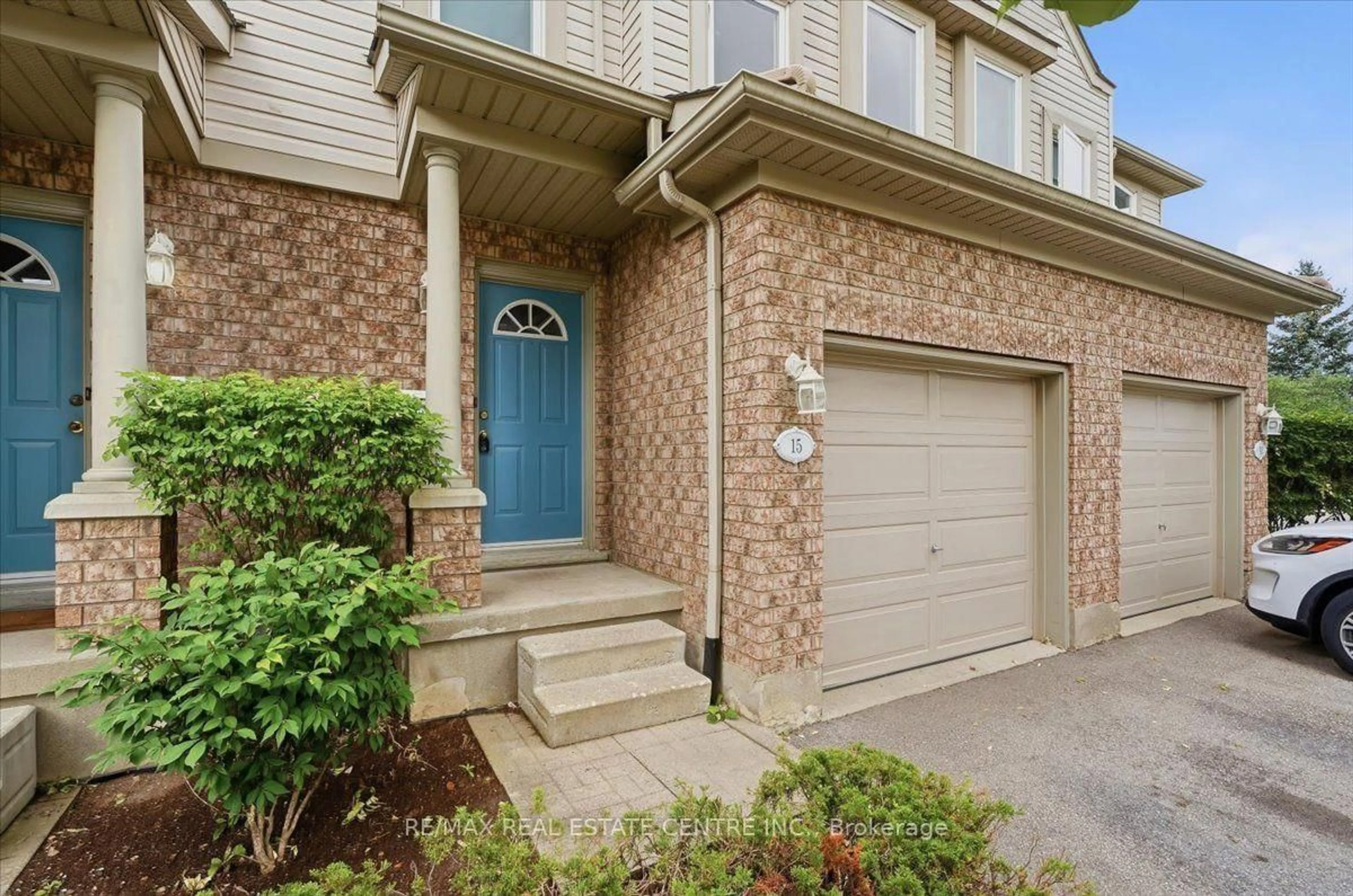 Unknown for 15 Roehampton Cres, Guelph Ontario N1L 1M9