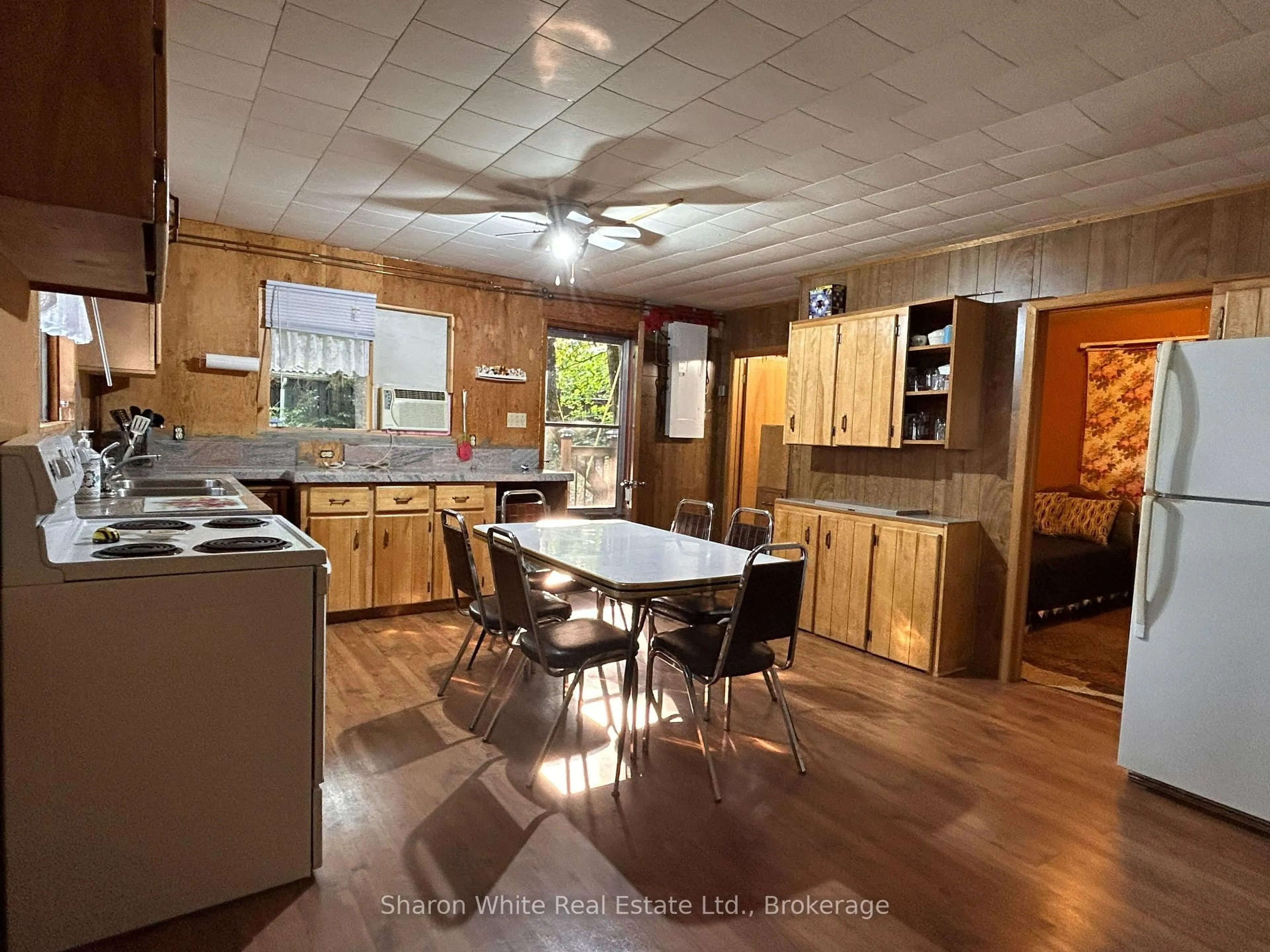 Open concept kitchen, unknown for 15 Russell Cres, Bancroft Ontario K0L 1C0