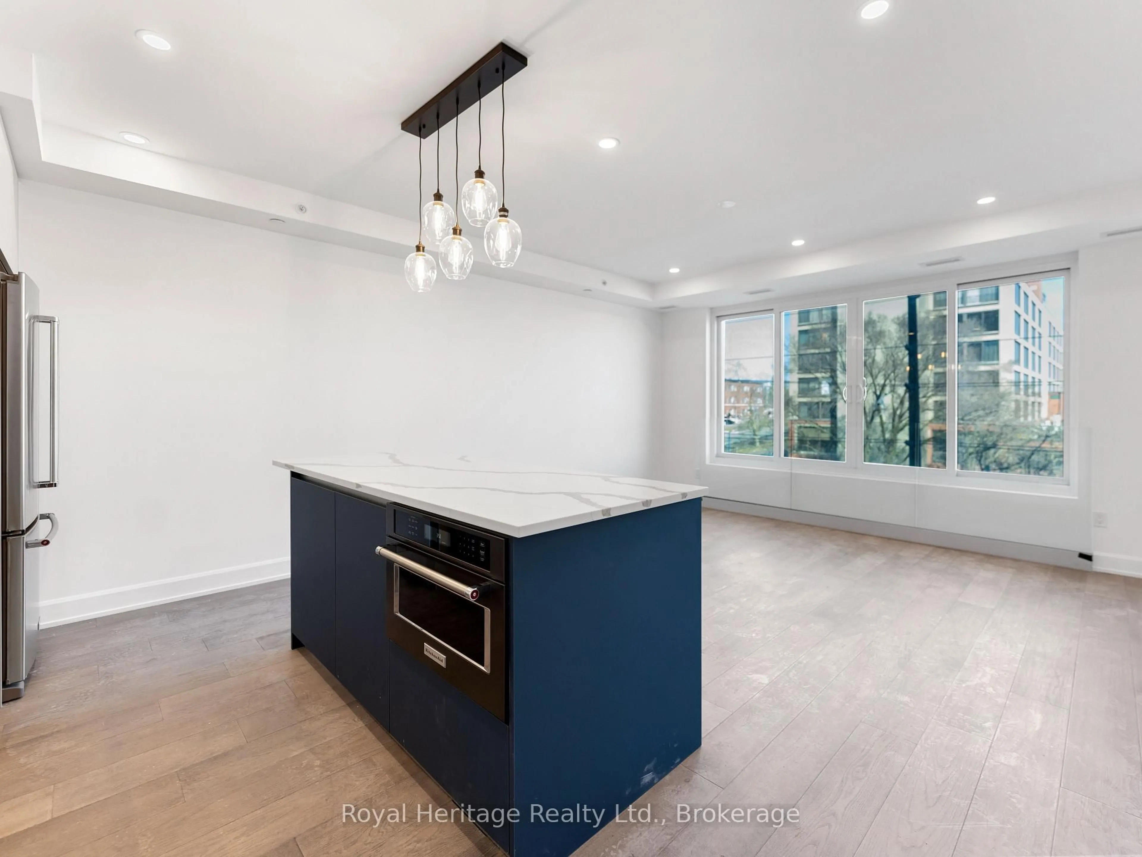 Open concept kitchen, ceramic/tile floor for 195 Hunter St #407, Peterborough Ontario K9H 0K6