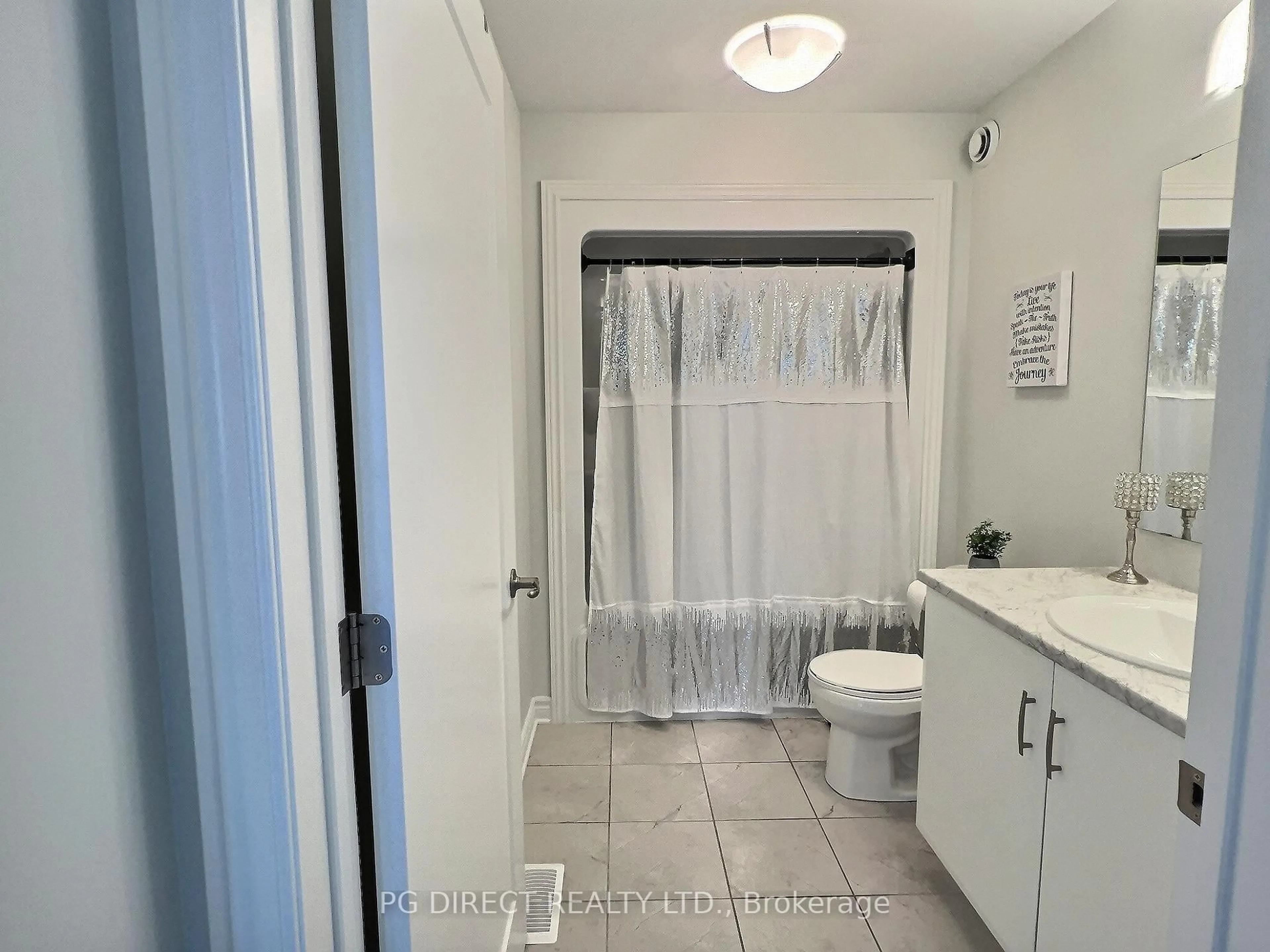 Standard bathroom, ceramic/tile floor for 4 Yade Rd, Arnprior Ontario K7S 0H9